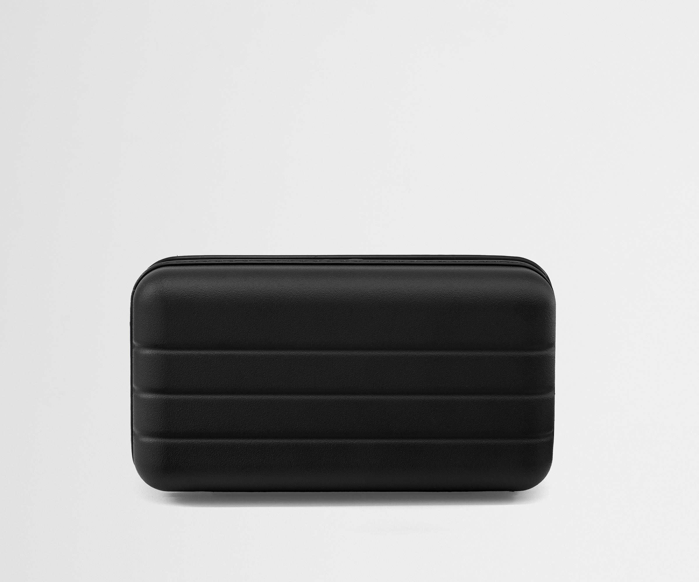 away-travel-glasses-case-tui-lunettes-jet-black-noir image 4