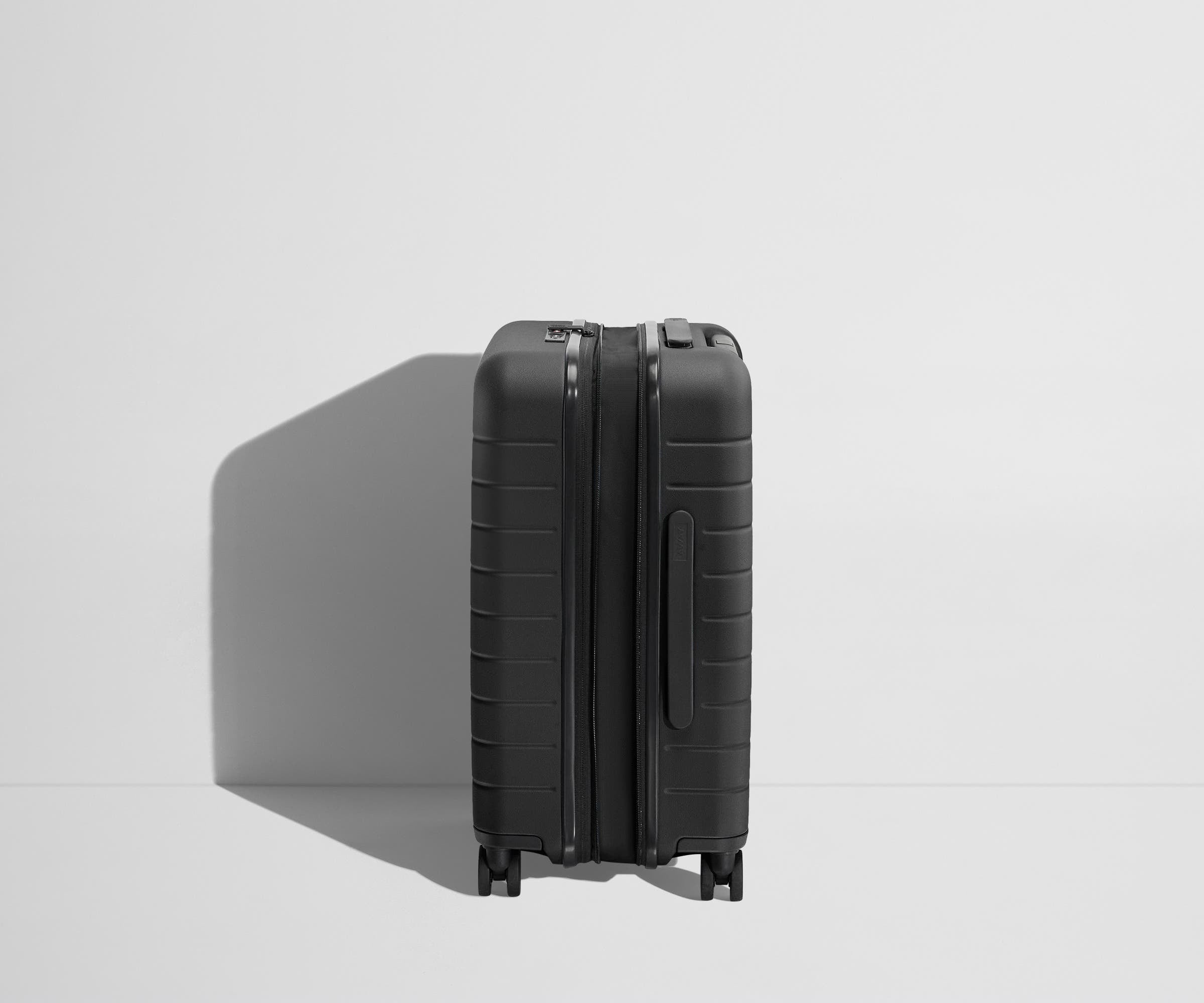 away-carry-on-flex-valise-cabine-noir-extensible image 3