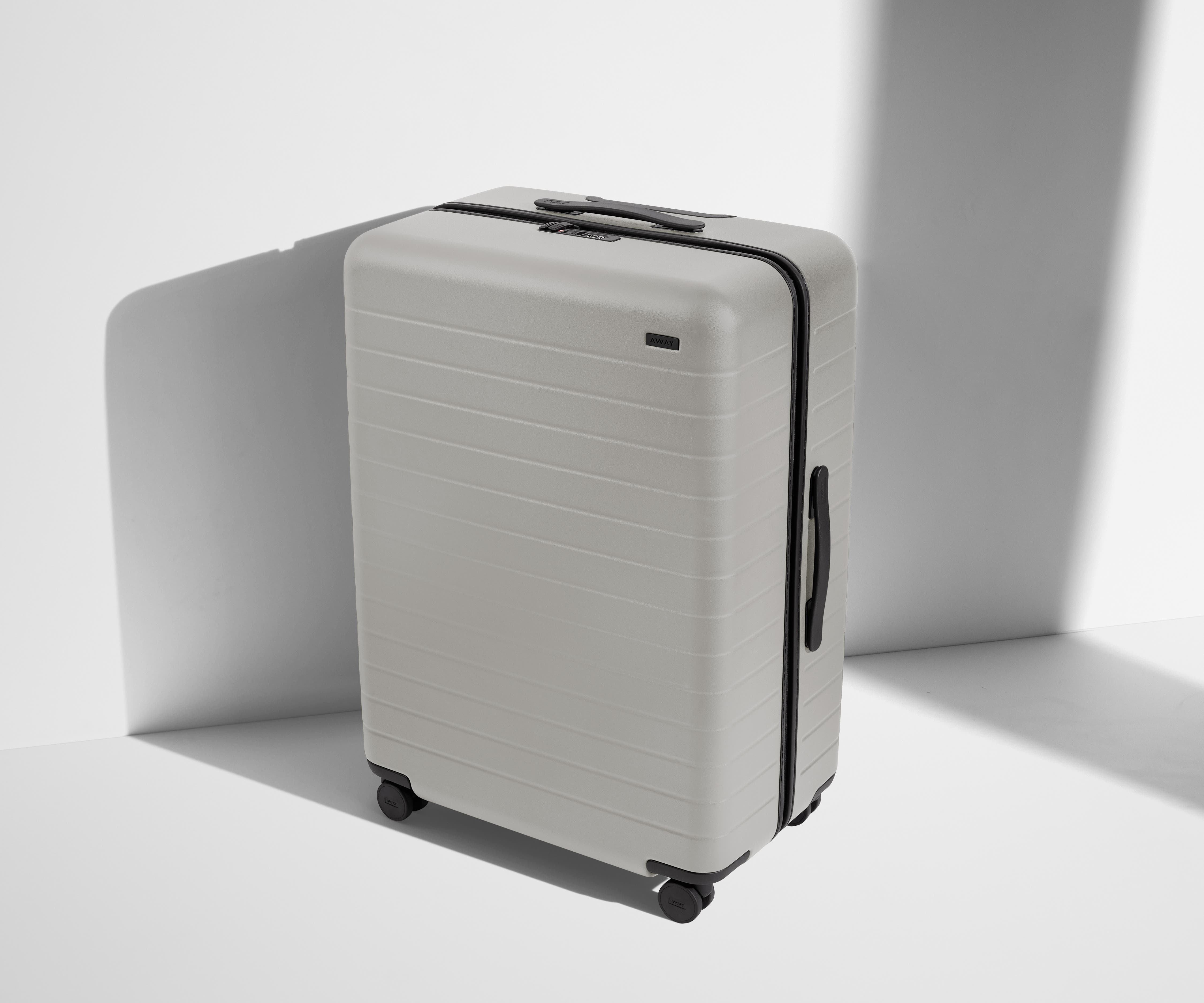 away-the-large-valise-soute-rigide-cloud-gray image 2