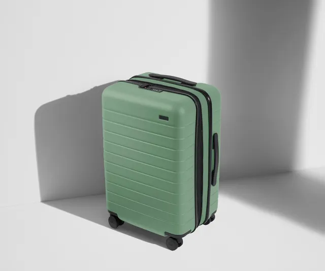 away-bigger-carry-on-flex-valise-cabine-sea-green-vert image 1