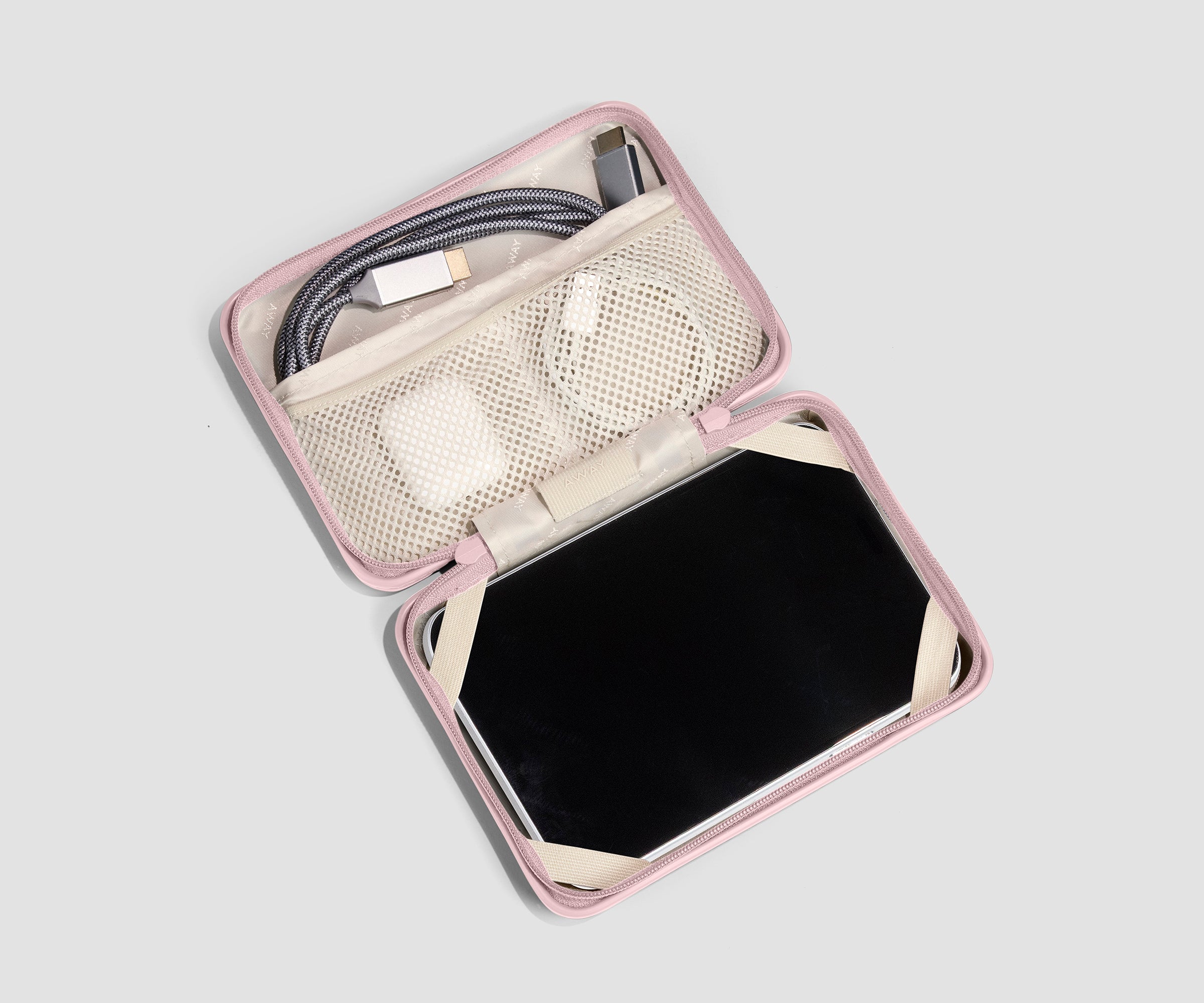 away-medium-tech-case-pochette-tech-rigide-rose-poudr image 2