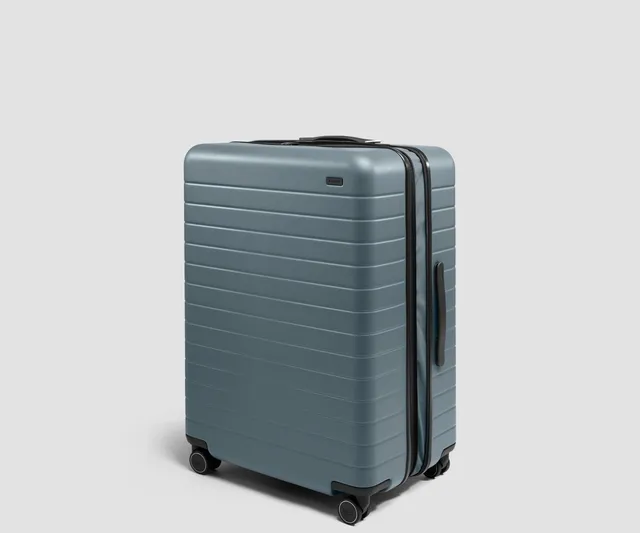 away-large-flex-3-valise-soute-coast-blue-extensible image 1