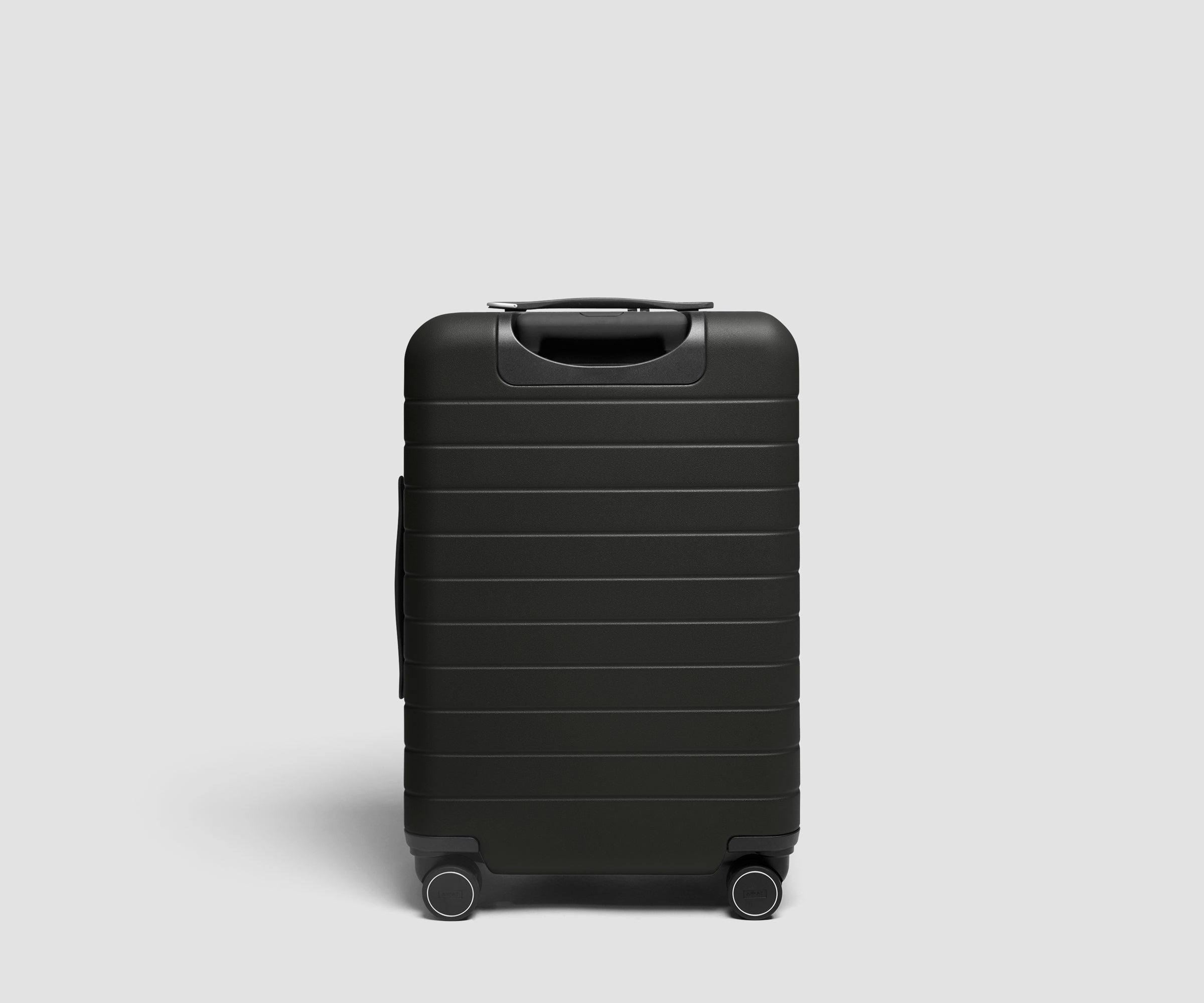 away-bigger-carry-on-3-valise-cabine-jet-black-rigide image 6