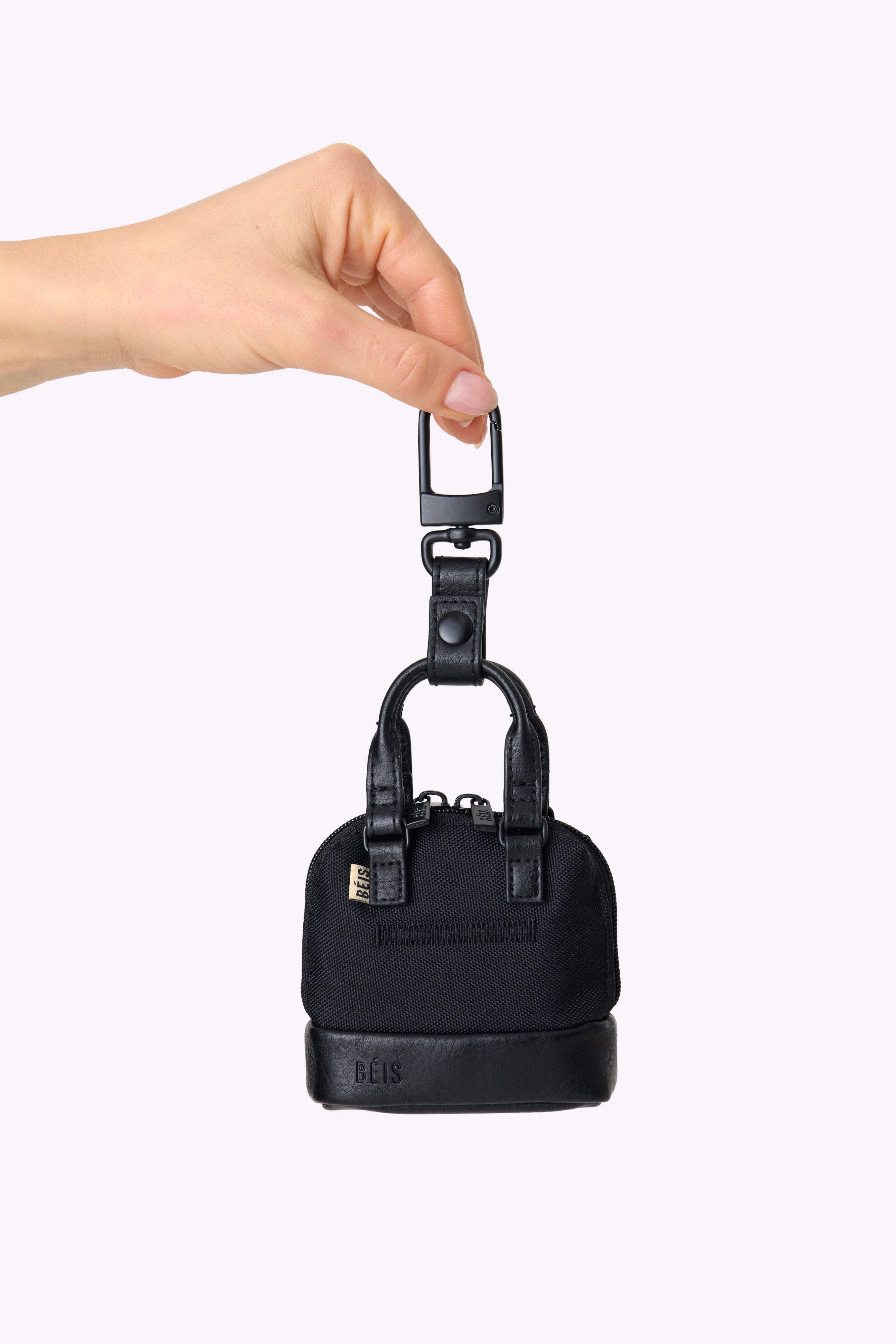 beis-micro-weekender-breloque-porte-cl-s-noire-mini image 2