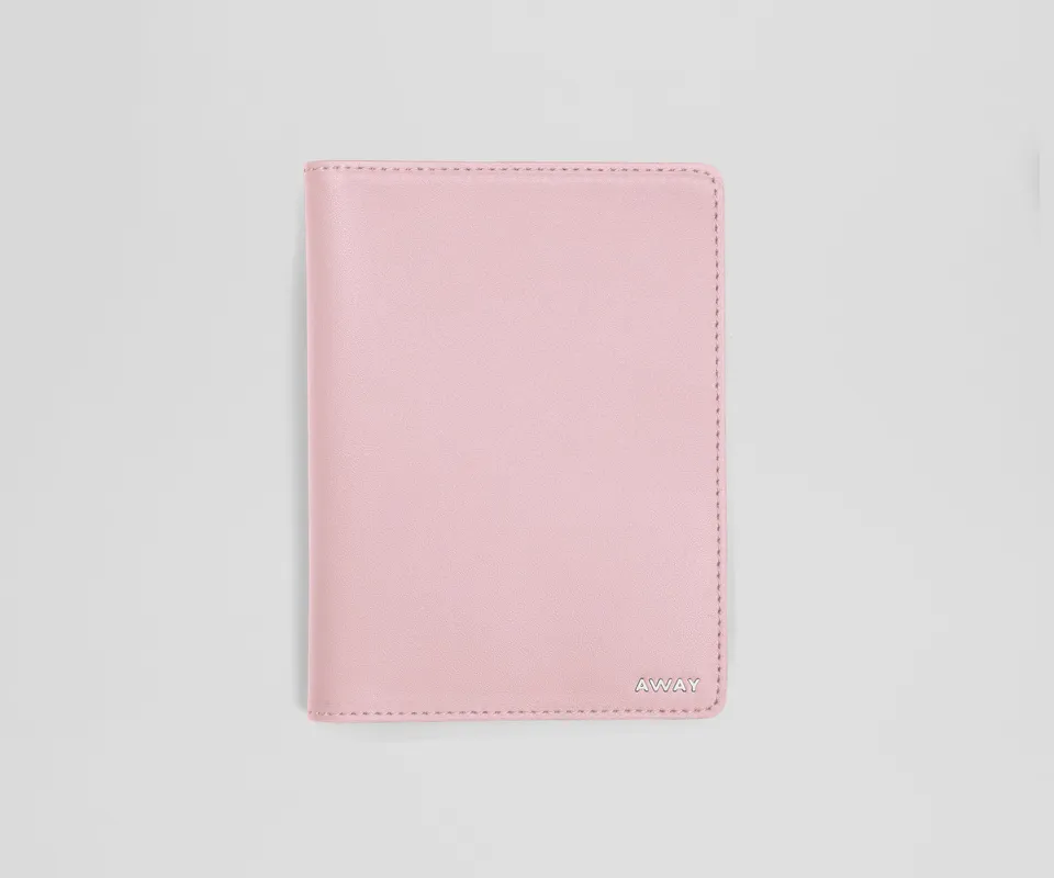 away-passport-holder-porte-passeport-cuir-rose-glacial image 1