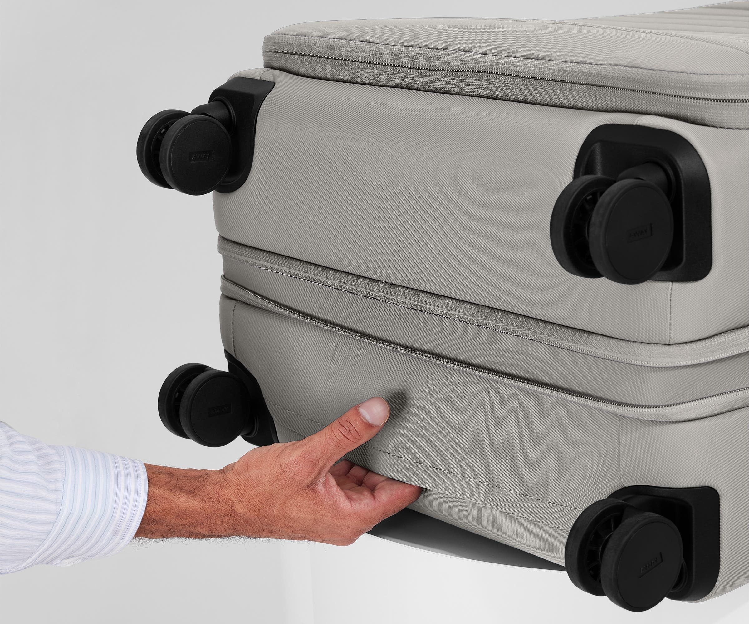 away-softside-large-valise-soute-gris-nuage-souple image 8