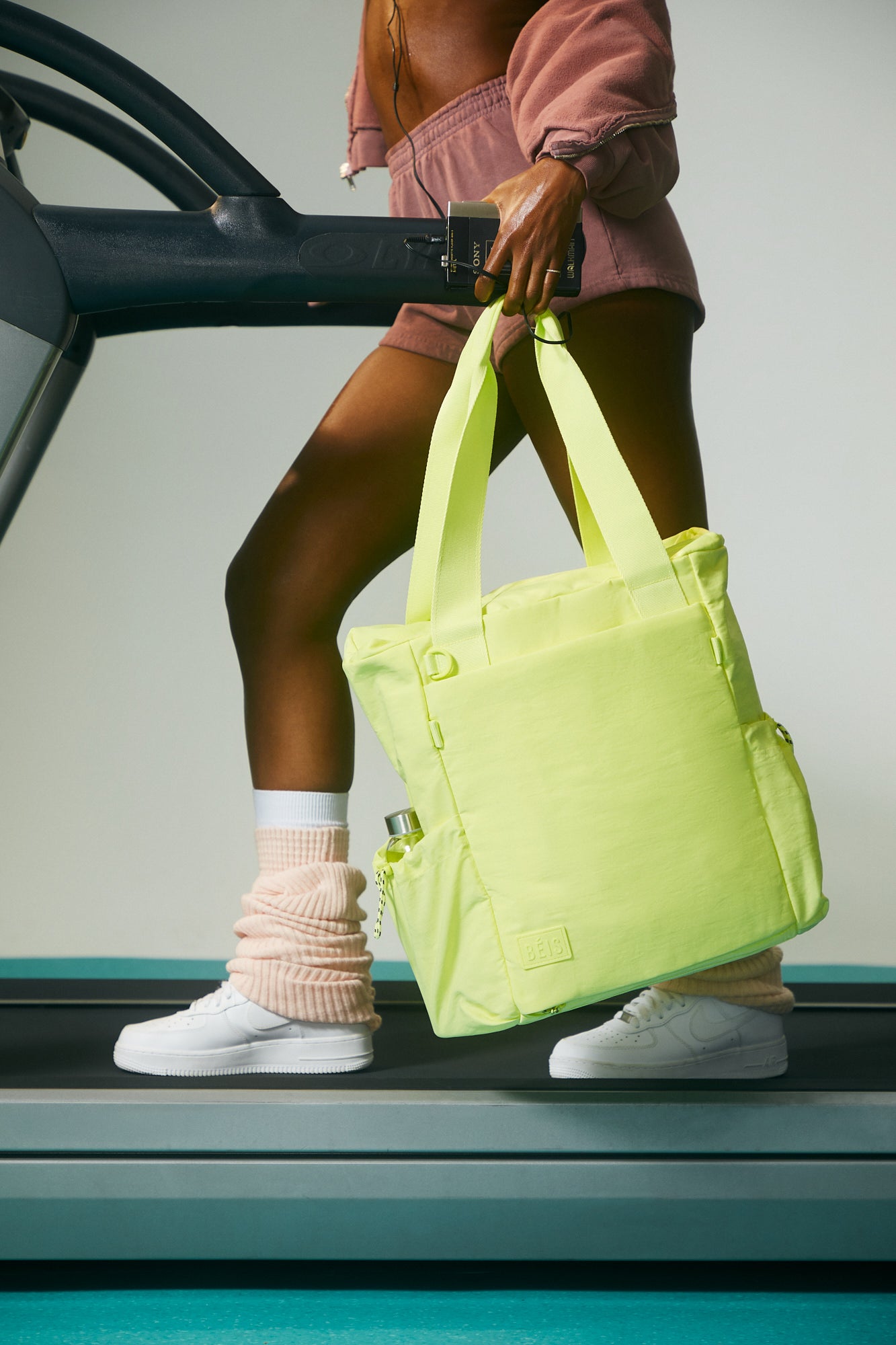 beis-the-sport-tote-fourre-tout-limone image 2