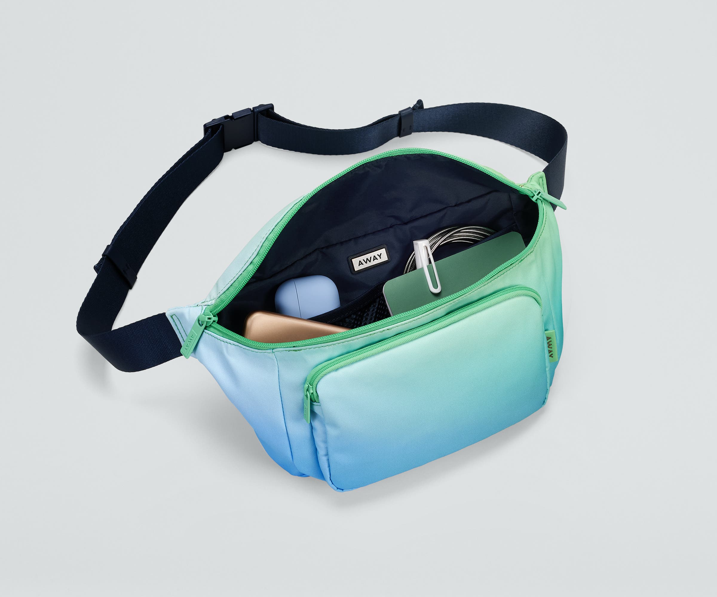 away-everywhere-sling-sac-sling-sunrise-bleu-vert image 2