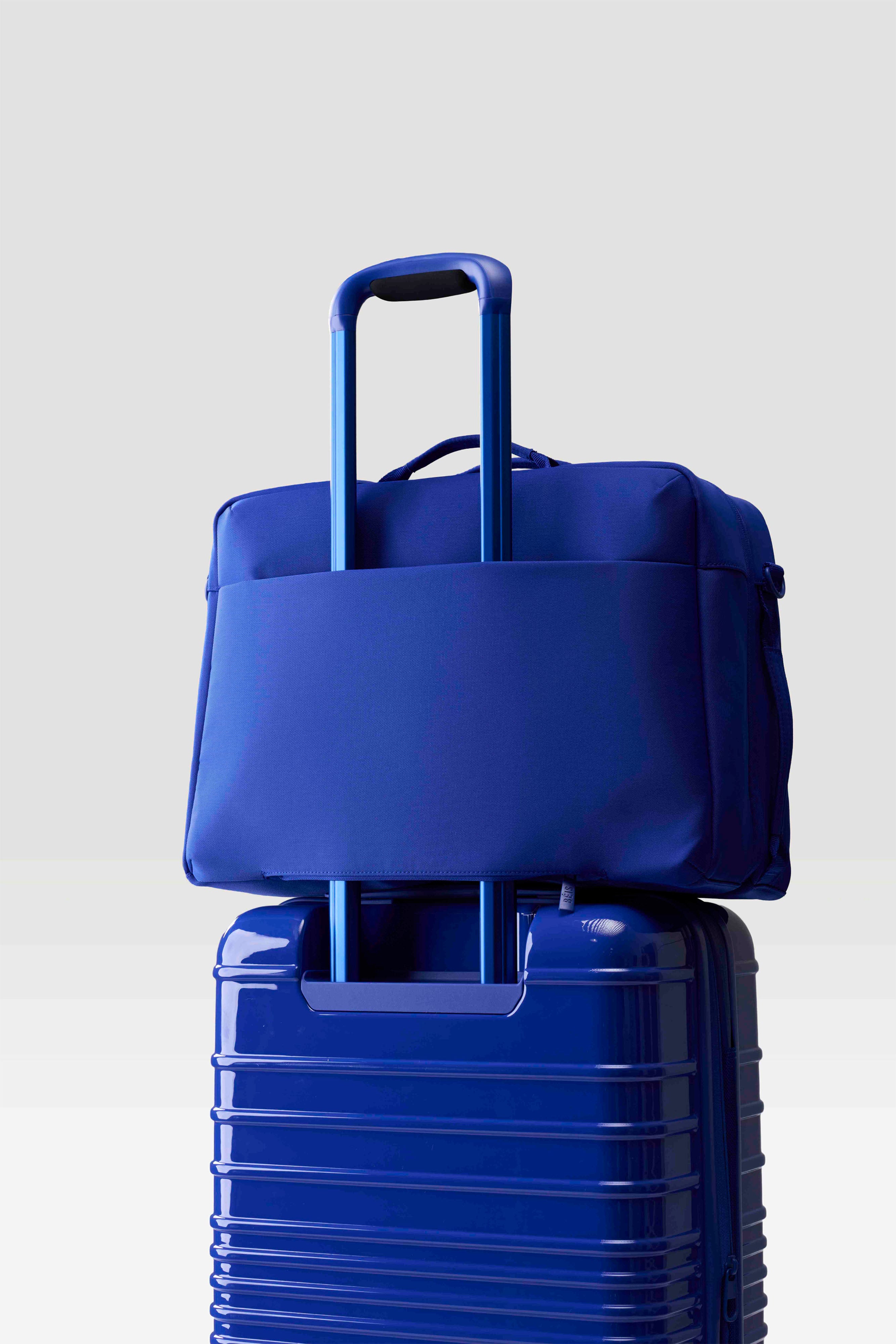 beis-travel-set-valise-cabine-duffle-bleu image 2