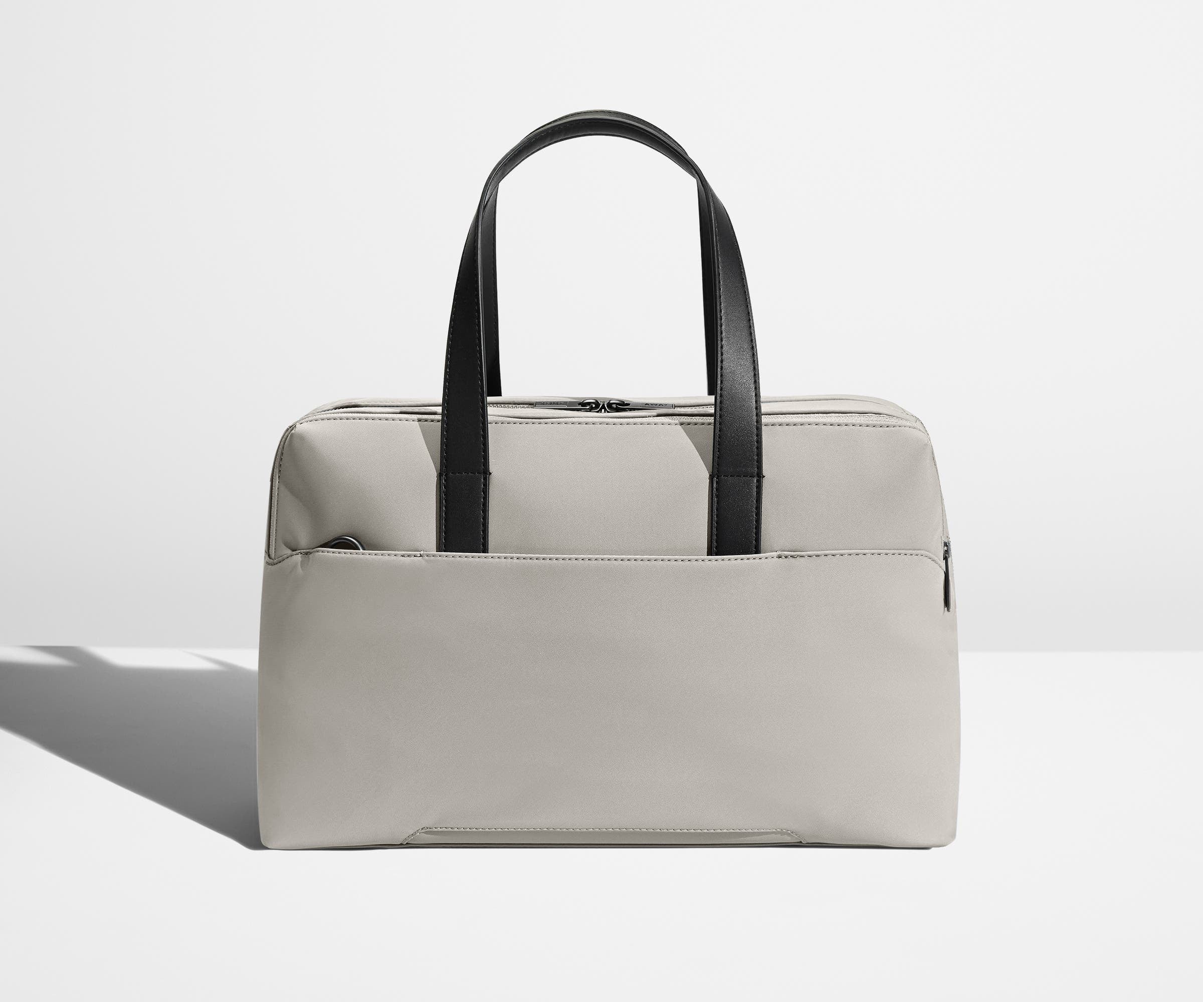 away-everywhere-bag-sac-bandouli-re-gris-cloud-16-pouces image 7