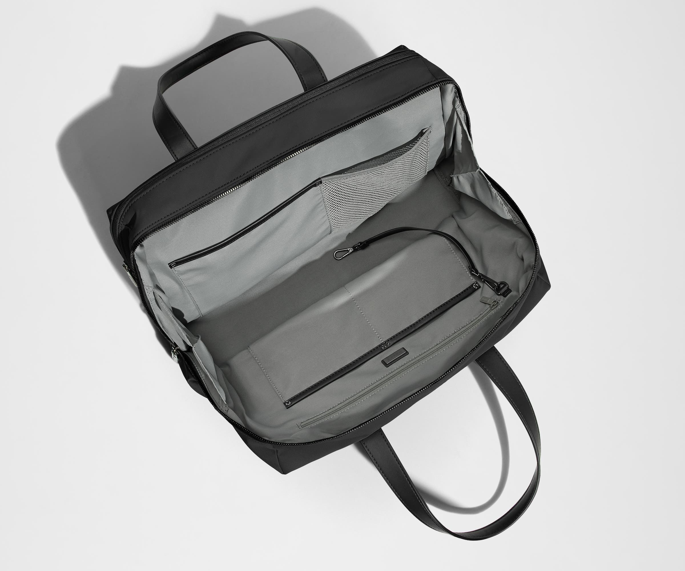 away-everywhere-bag-sac-bandouli-re-jet-black-16-pouces image 6