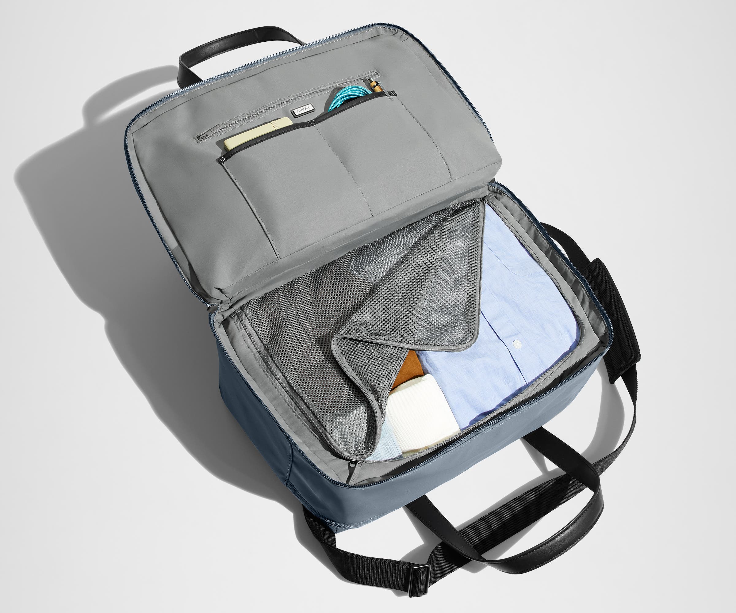 away-overnight-bag-sac-week-end-coast-blue image 3