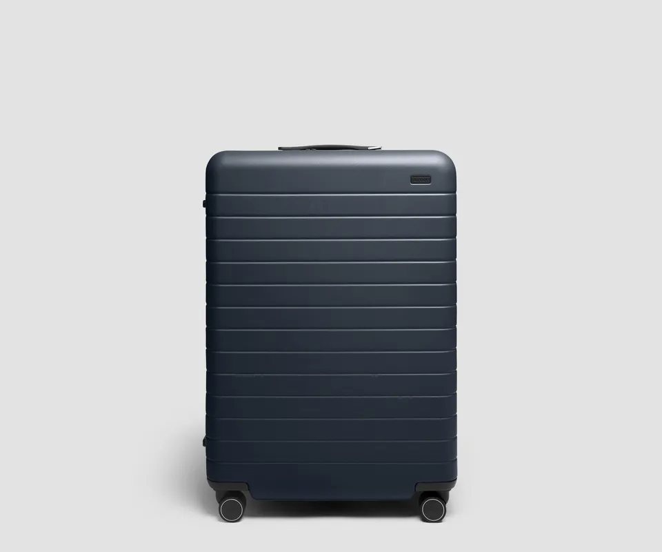 away-large-3-valise-soute-rigide-navy-blue-grande image 1