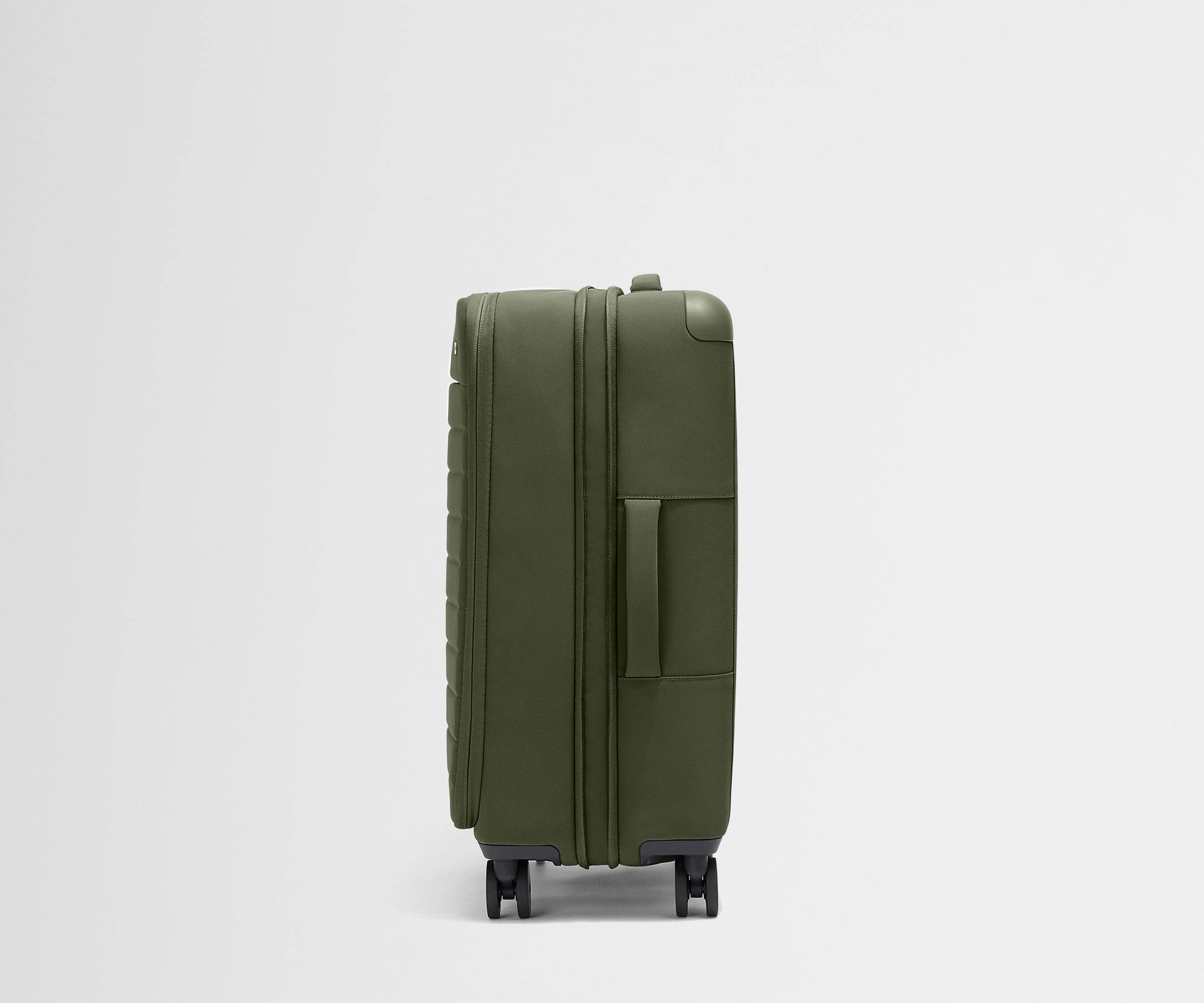away-softside-medium-valise-soute-olive-green-extensible image 3