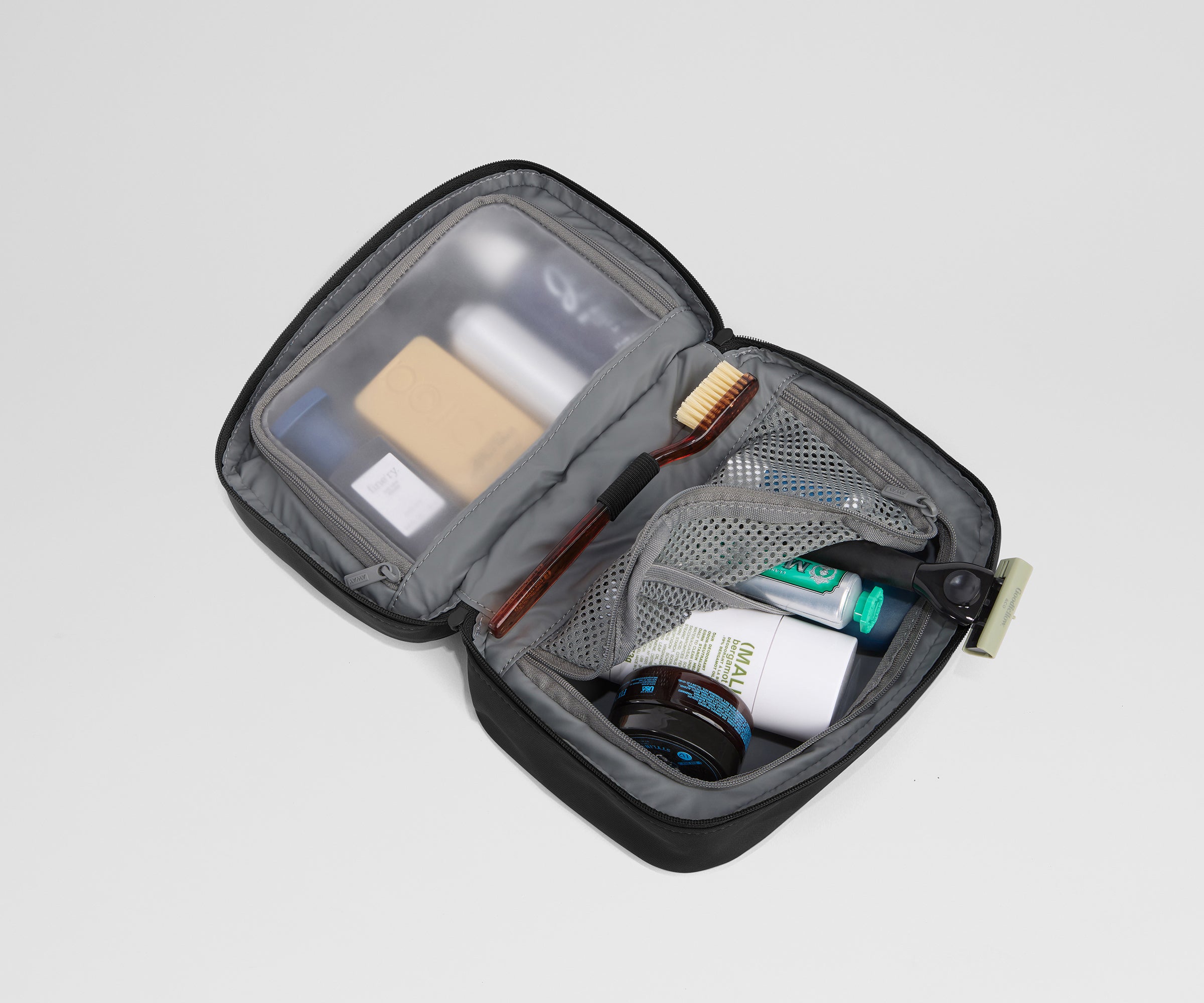 away-toiletry-bags-small-trousse-de-toilette-jet-black image 3