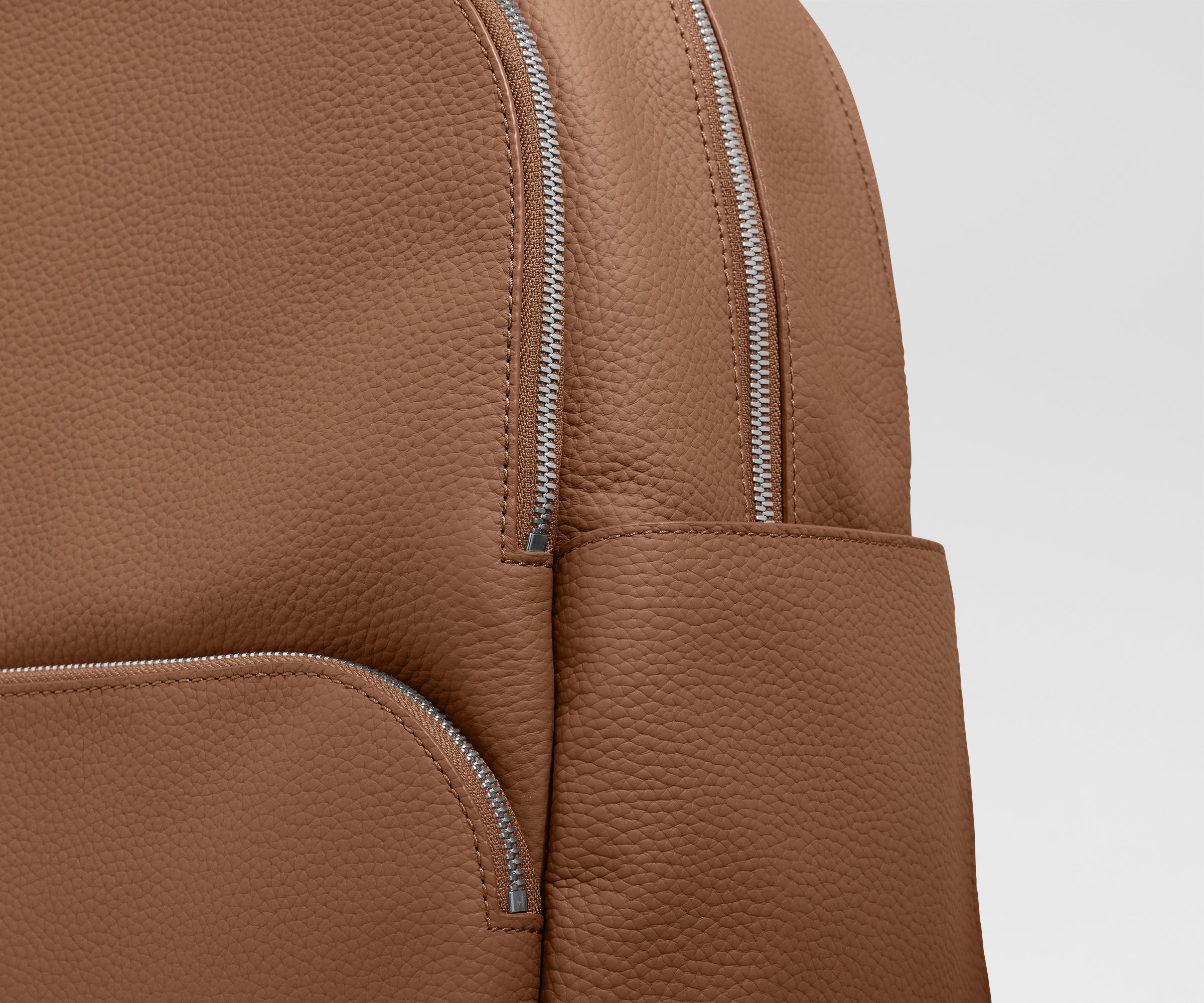 away-leather-backpack-sac-dos-cuir-marron-saddle image 5