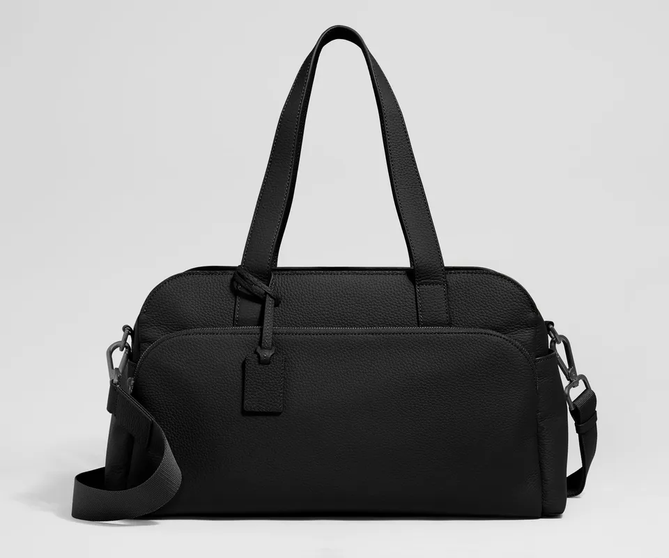 away-leather-duffle-sac-voyage-cuir-noir-jet-black image 1