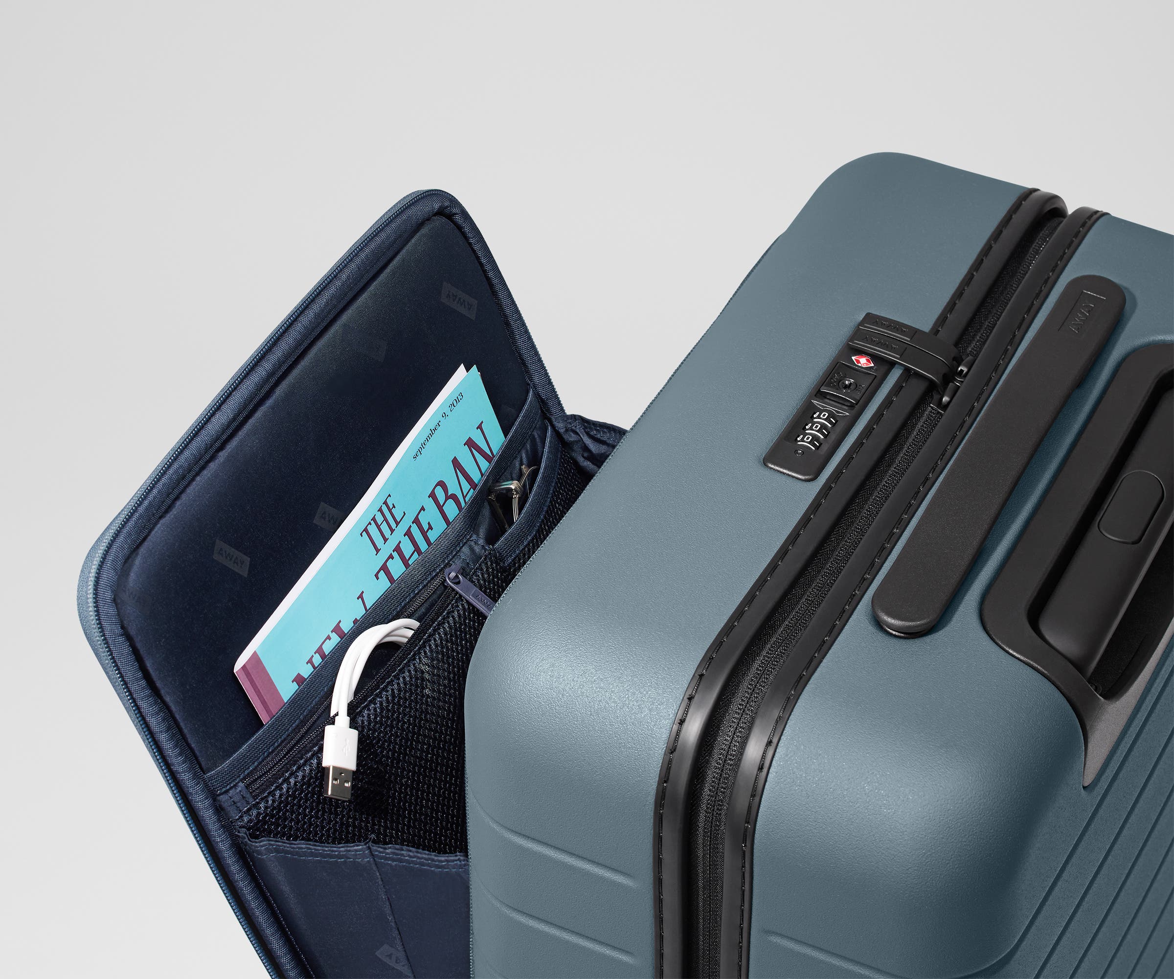 away-executive-carry-on-valise-cabine-coast-blue-ordinateur image 6