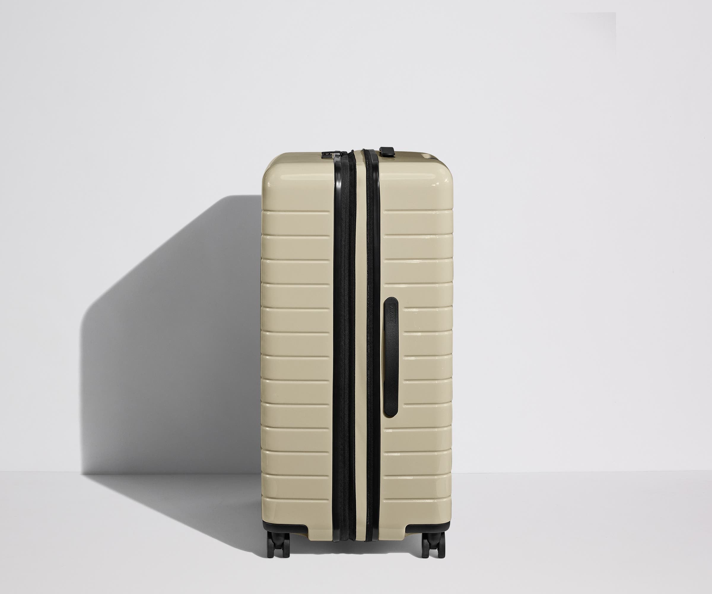 away-large-flex-grande-valise-soute-salt-white-extensible image 3