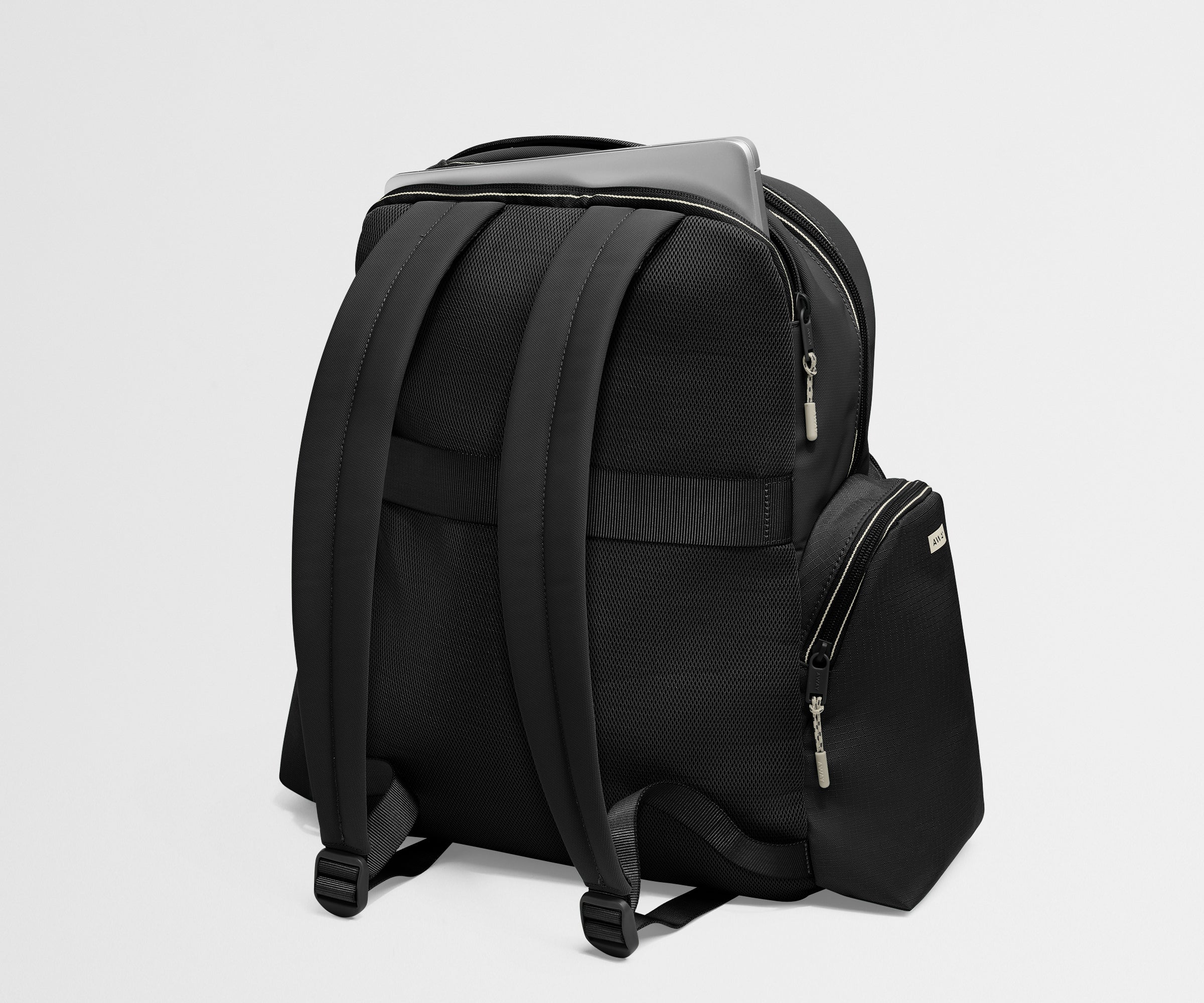 away-sport-backpack-sac-dos-jet-black-16 image 6