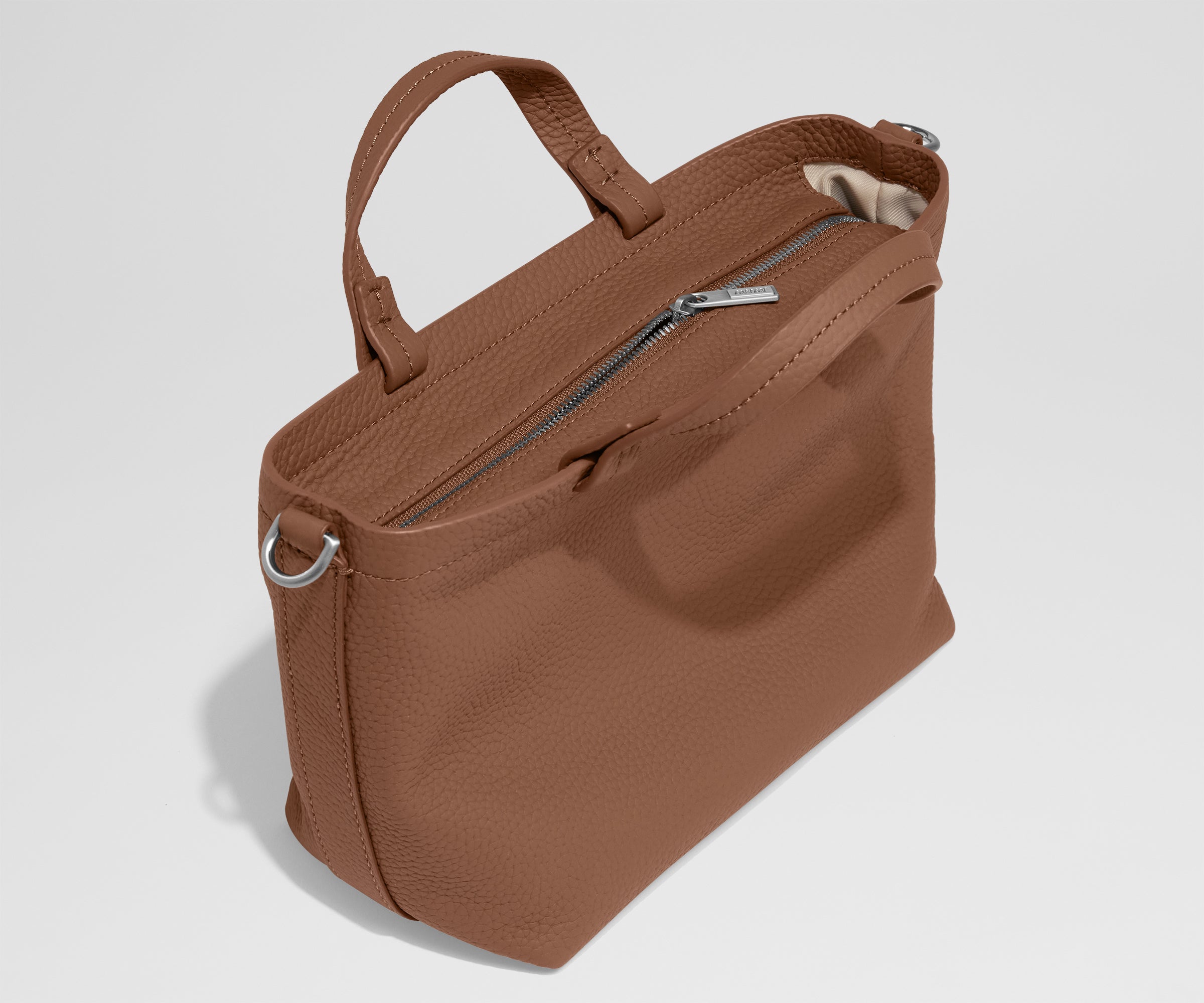 away-leather-crossbody-sac-bandouli-re-saddle-brown image 4