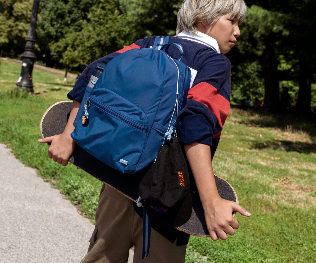 away-featherlight-daily-sac-dos-tidal-blue-ordinateur image 4