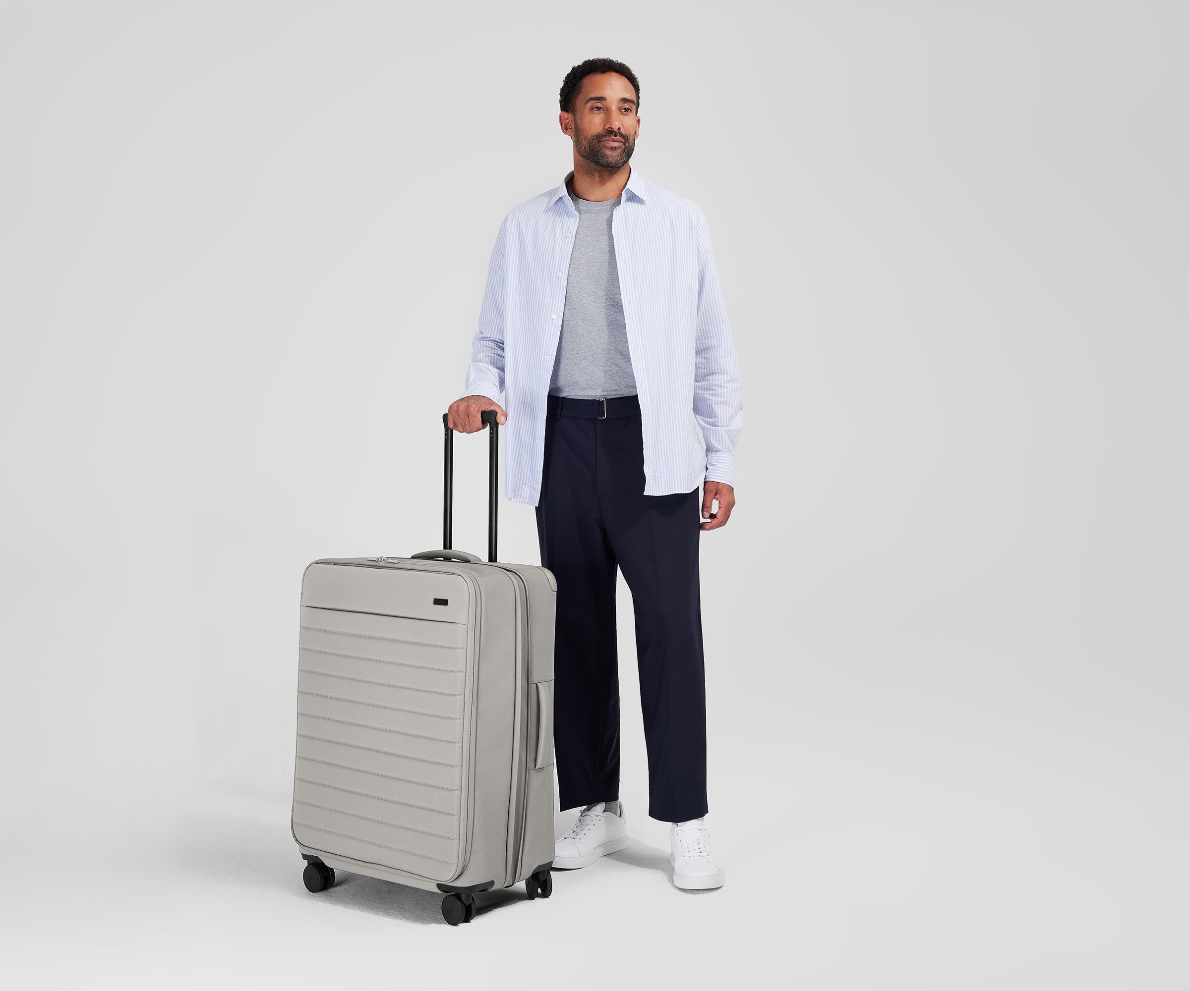 away-softside-large-valise-soute-gris-nuage-souple image 4