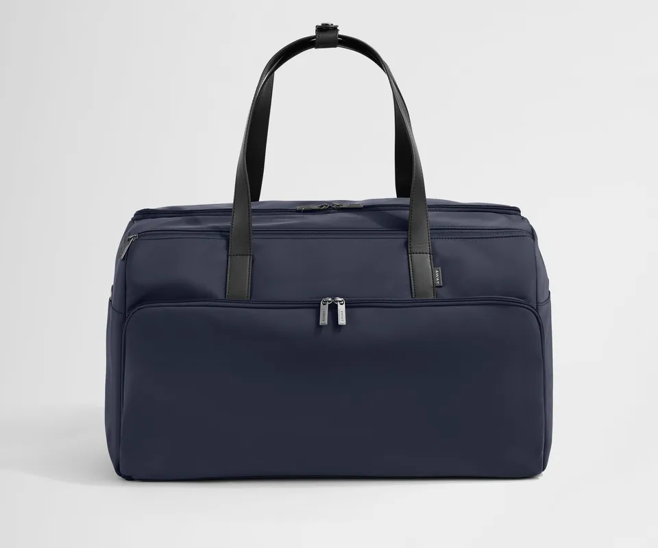 away-garment-sac-voyage-navy-blue-porte-habits-cabine image 1