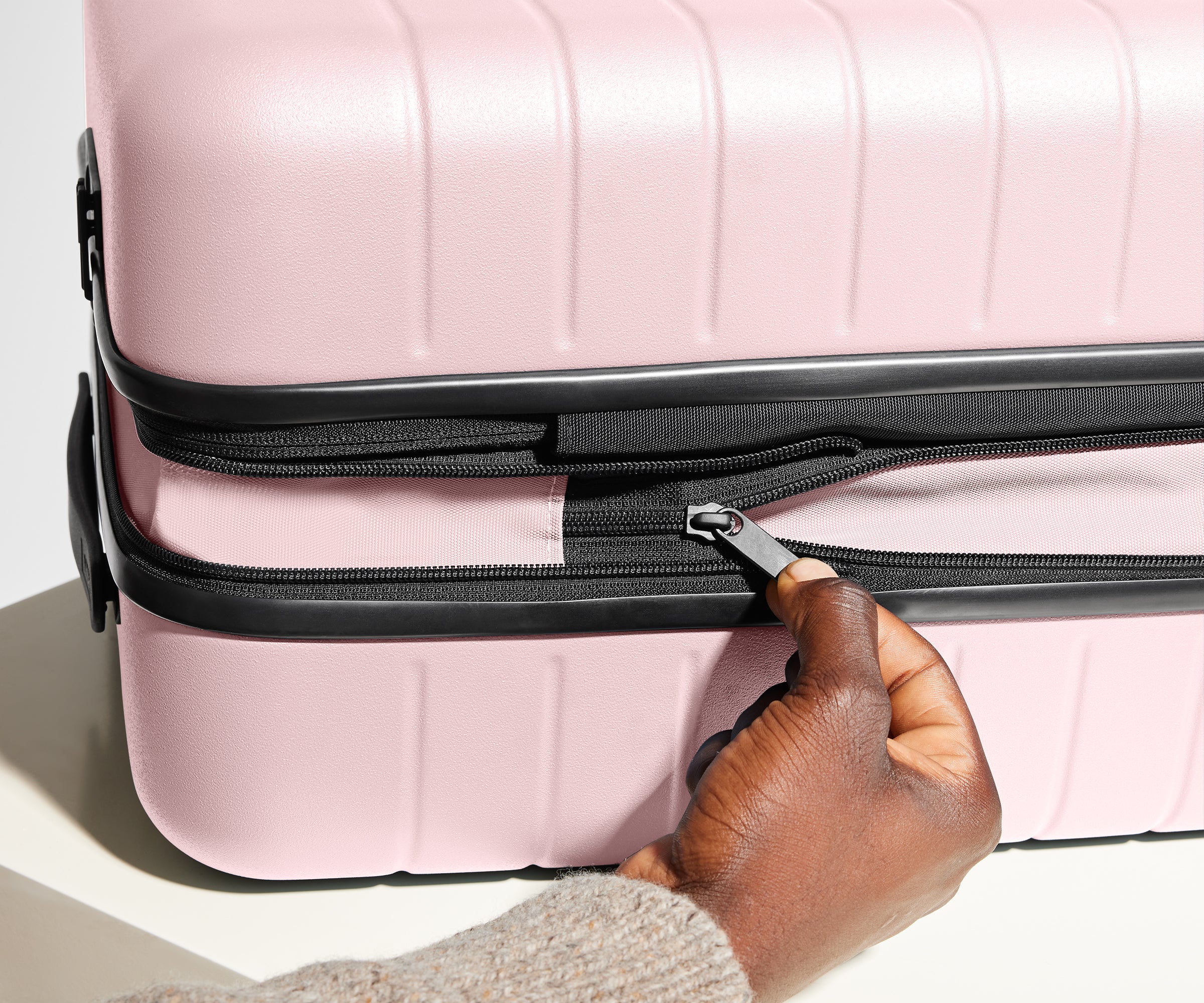 away-medium-flex-valise-soute-blush-pink-extensible image 4