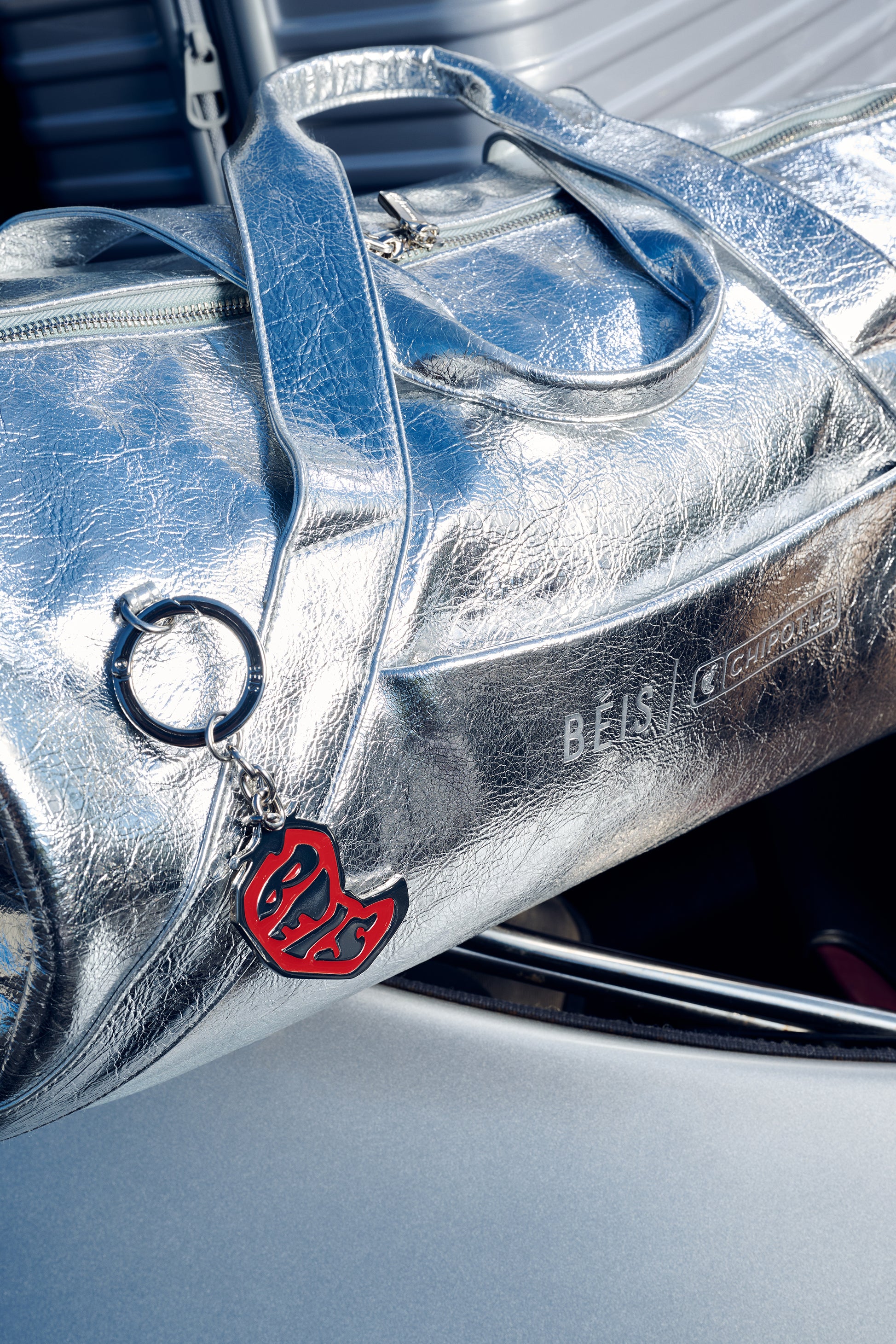 beis-accessories-breloque-sac-pepper-charm-chipotle-argent image 3