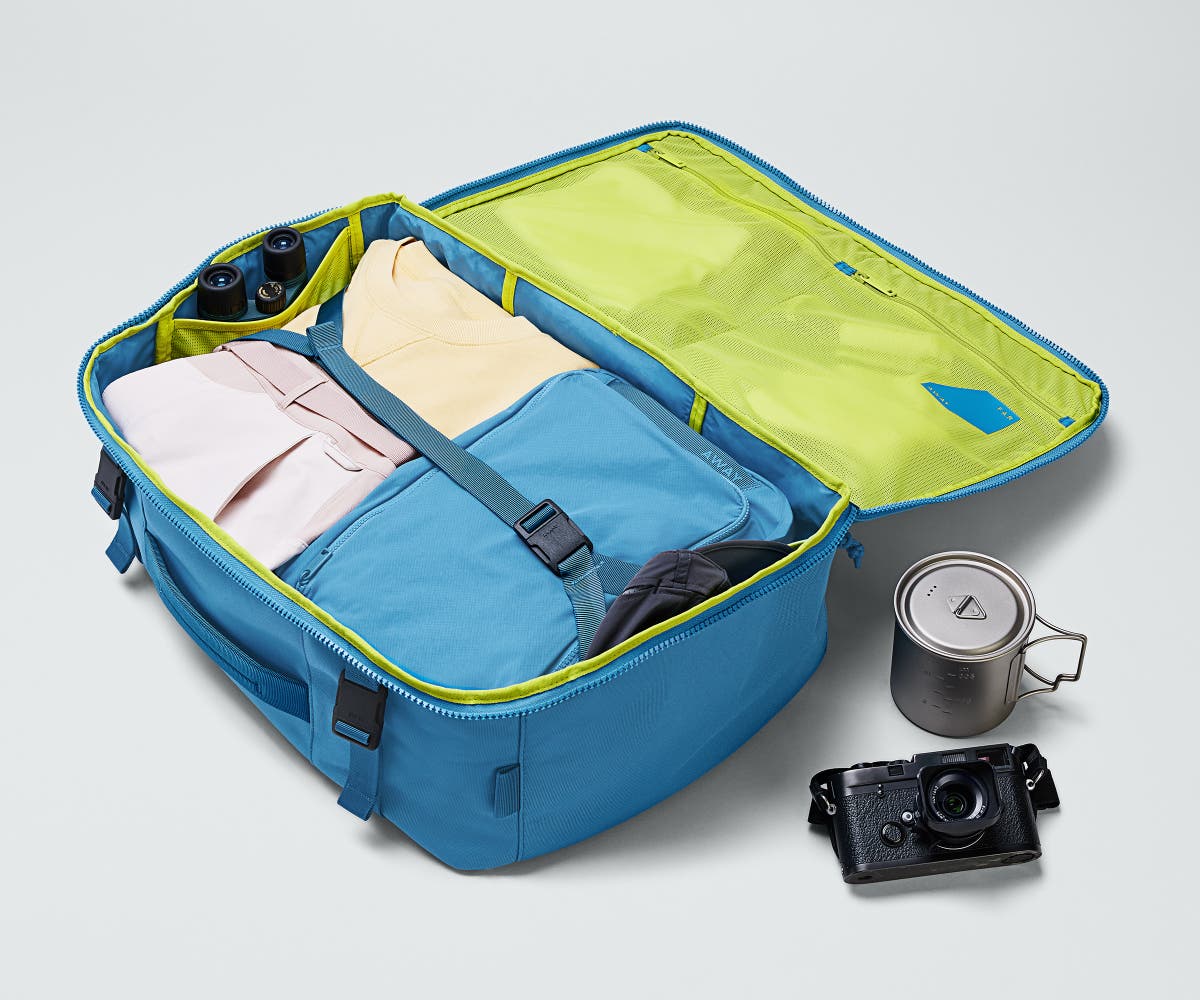 away-active-convertible-sac-dos-45l-vivid-blue-tanche image 3
