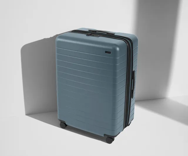 away-the-large-flex-valise-soute-bleu-coast-extensible image 1