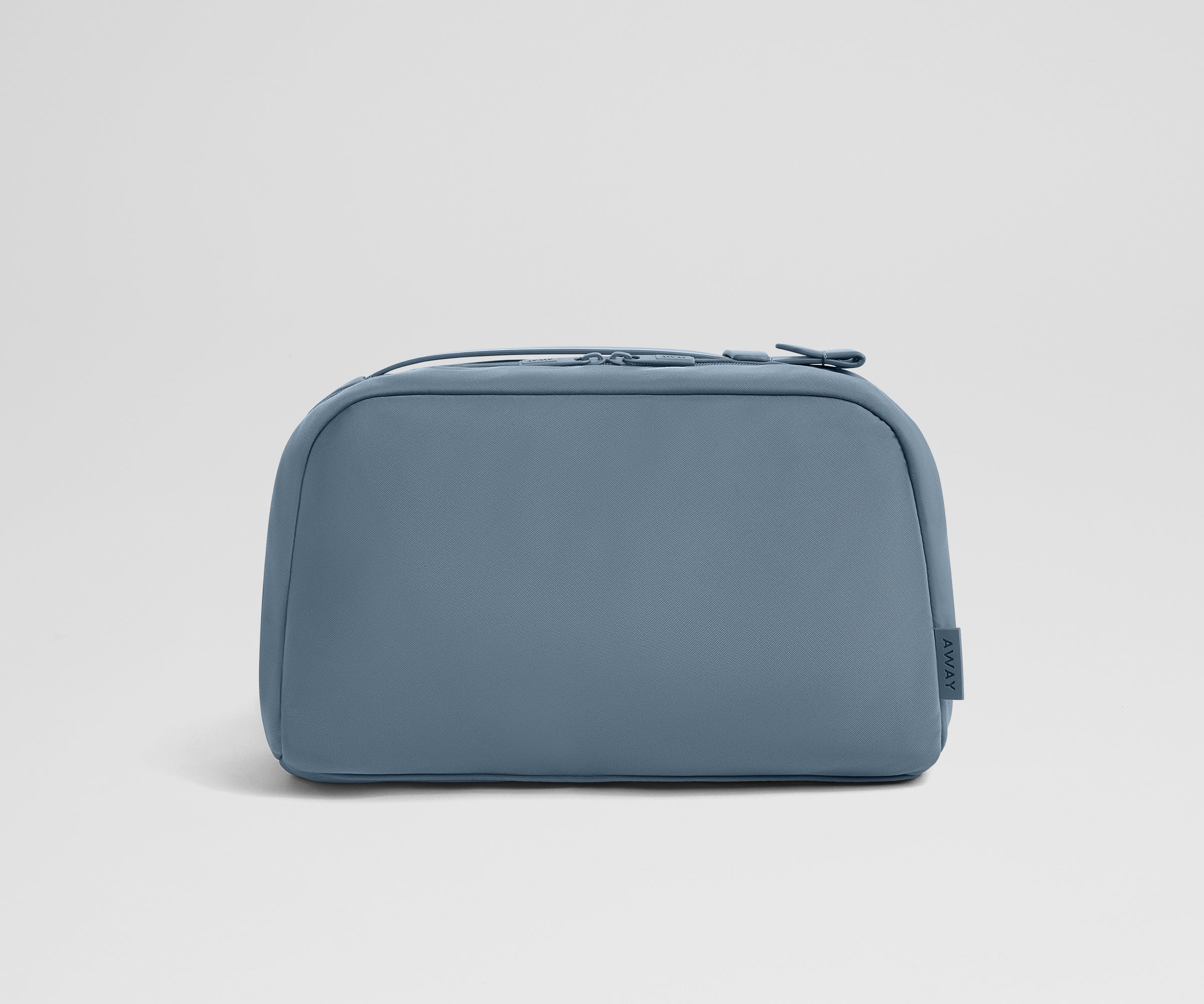 away-large-toiletry-bag-trousse-toilette-coast-blue-compartiments image 1