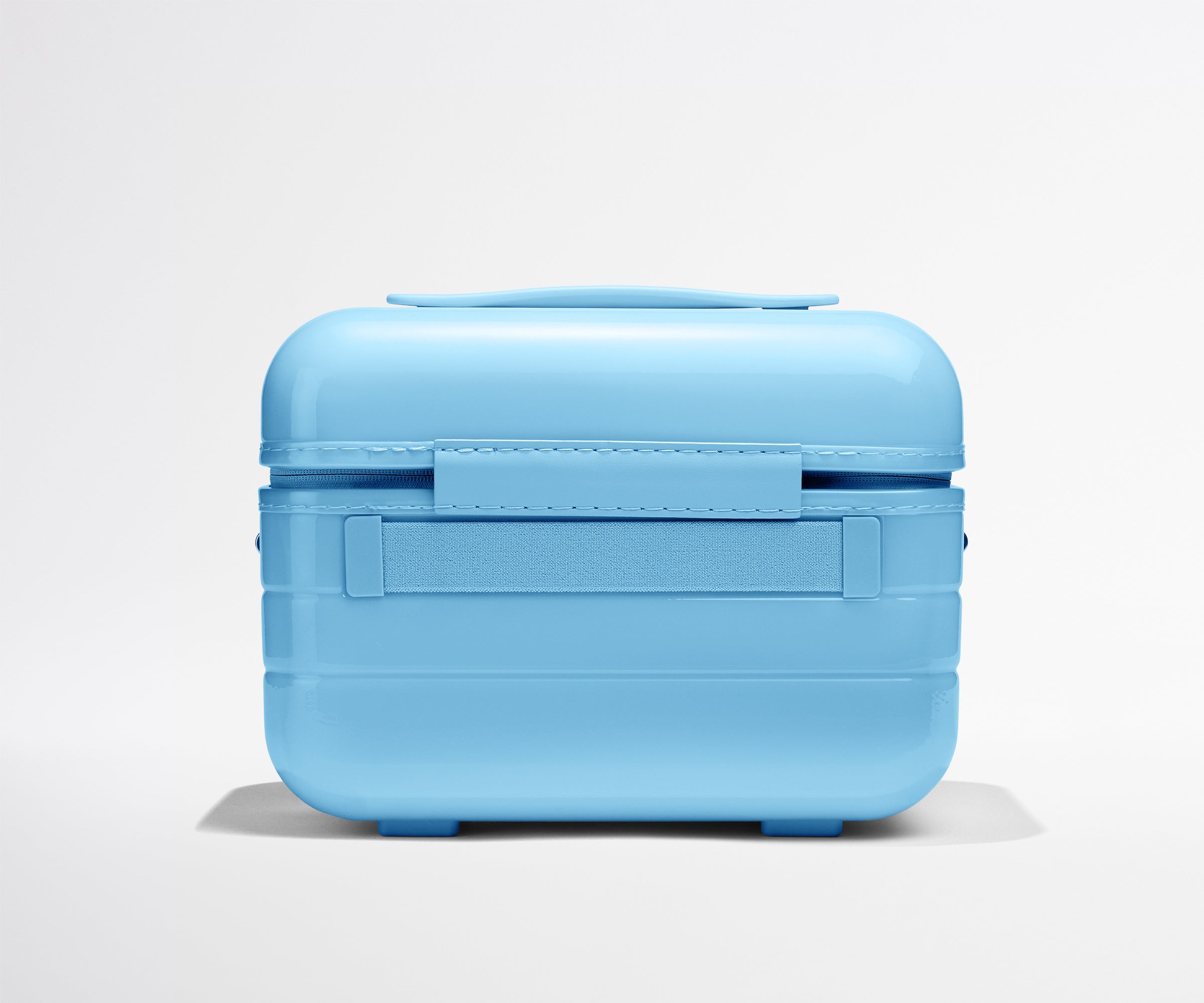 away-train-case-vanity-rigide-glazed-opal-blue-polycarbonate image 3