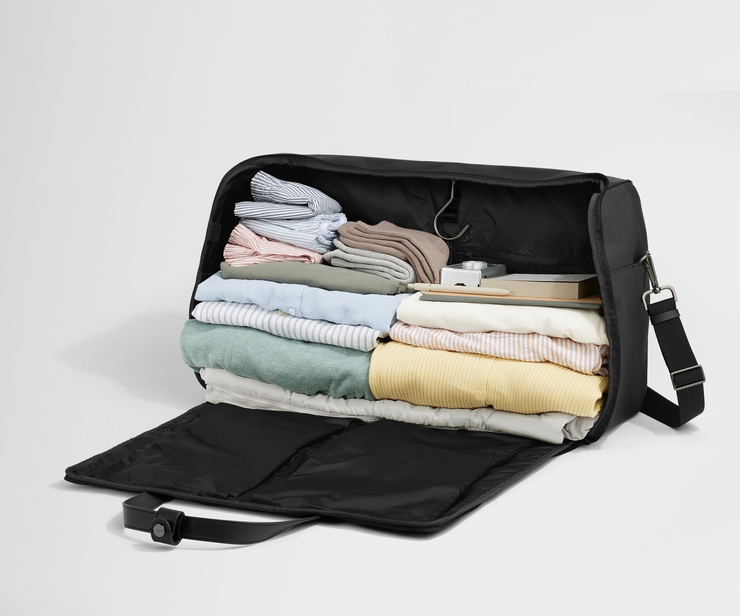 away-garment-duffle-housse-costume-noire-sac-voyage image 3