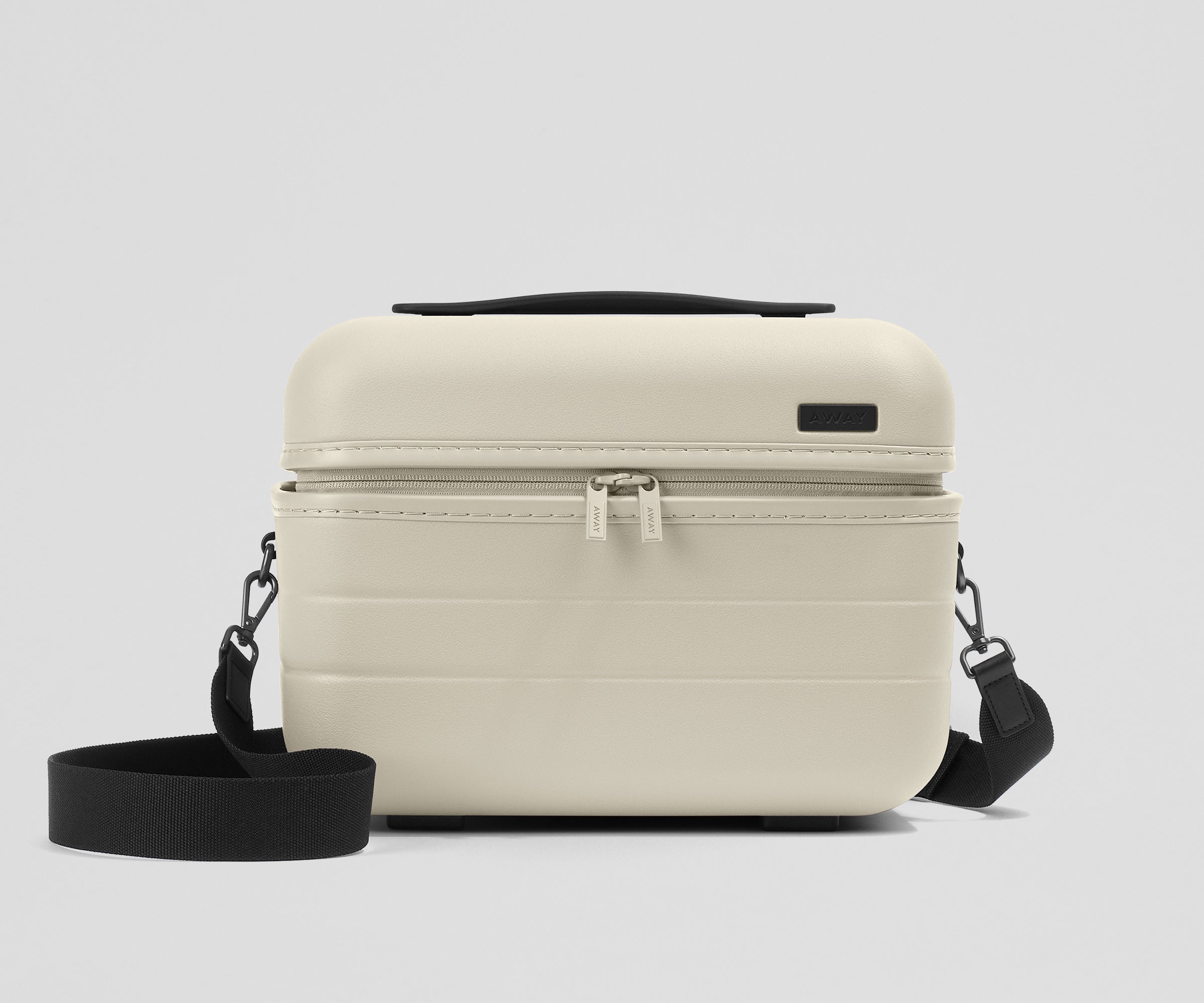 away-train-case-vanity-rigide-blanc-salt-white image 1