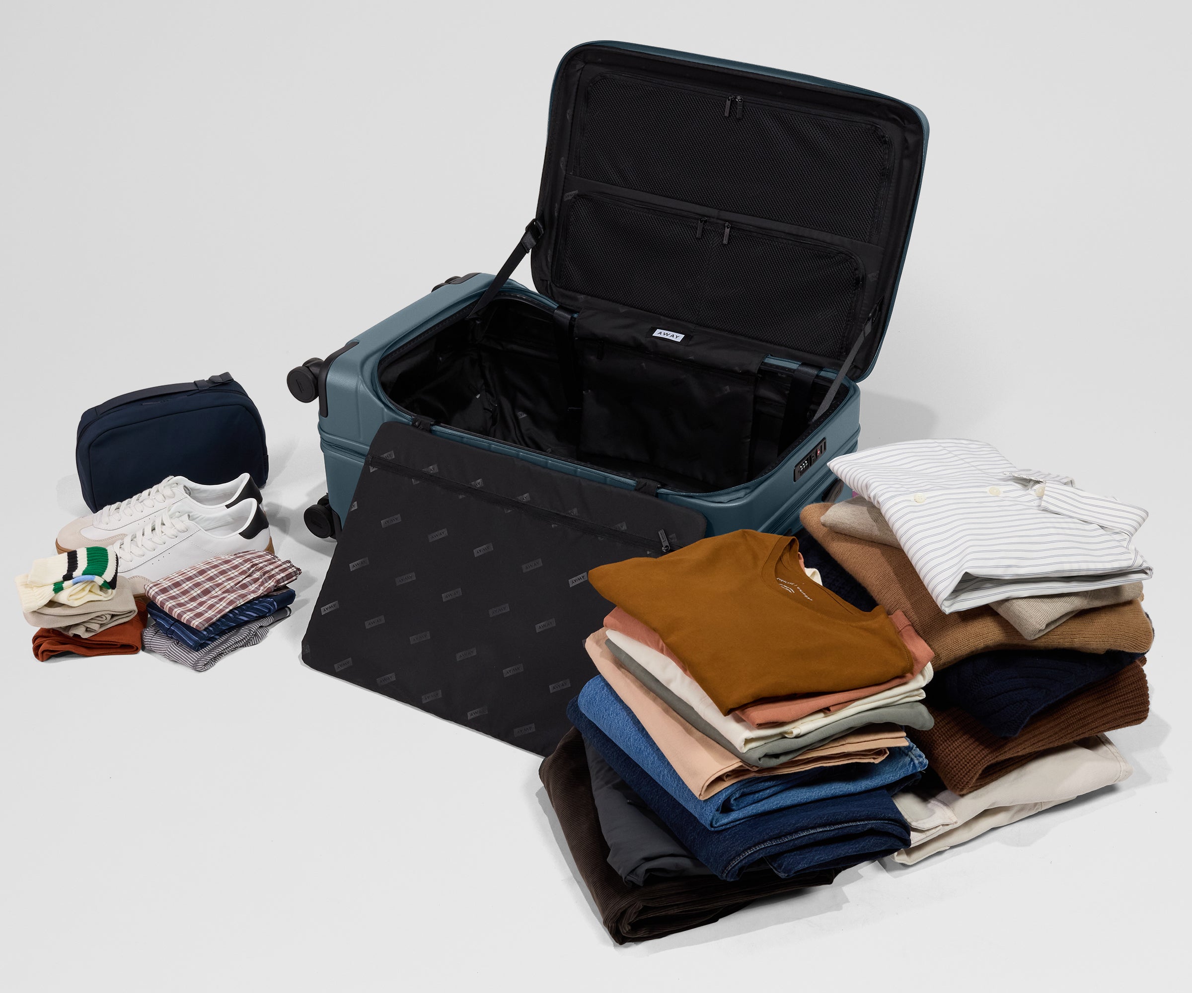 away-topside-medium-trunk-valise-soute-coast-blue-frein image 4