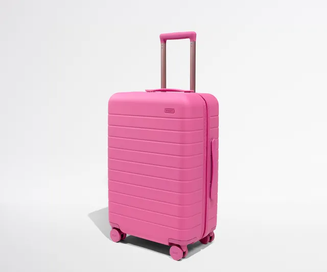 away-bigger-carry-on-valise-cabine-island-pink-rigide image 1