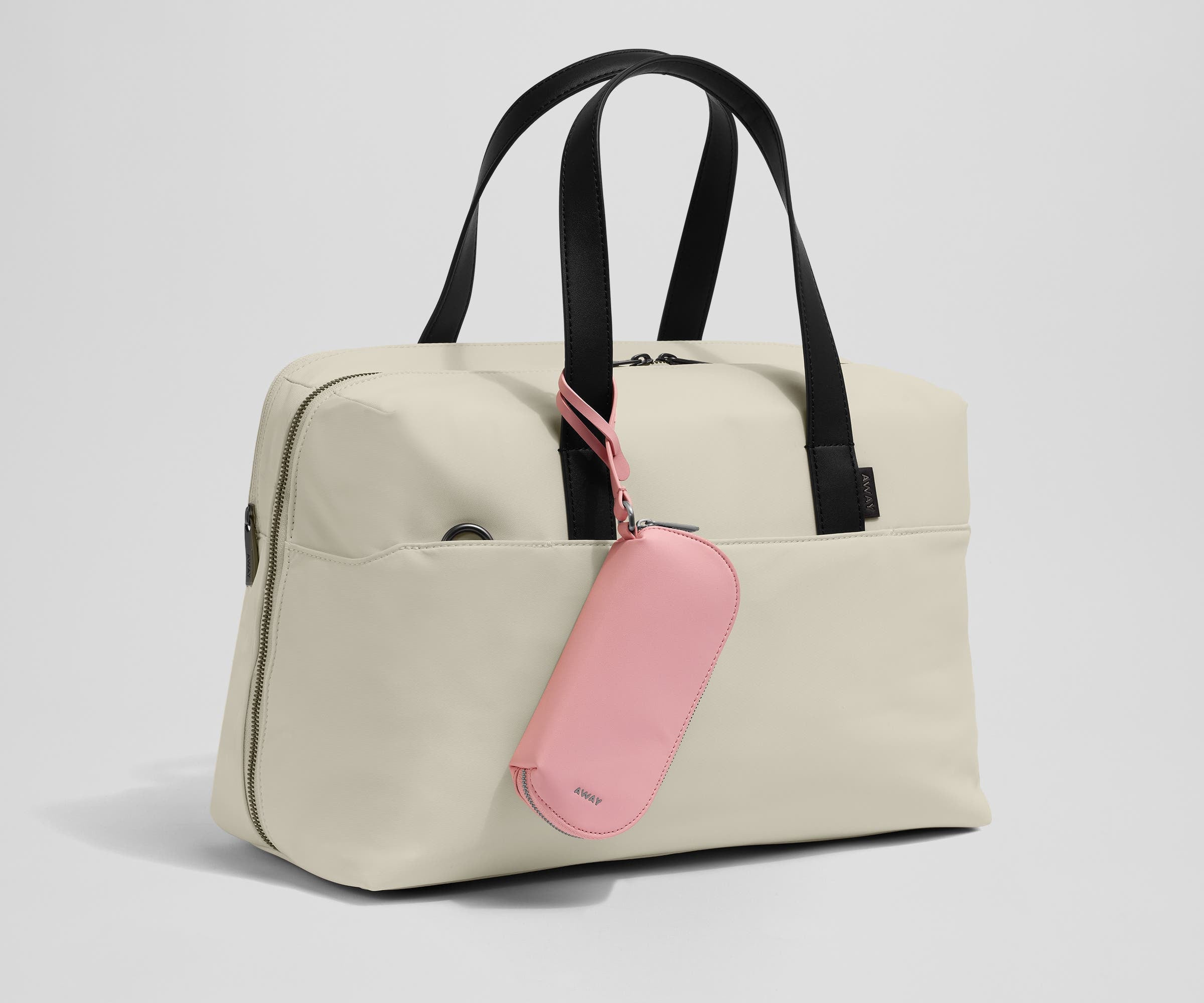 away-sunglasses-pouch-tui-lunettes-rose-flamingo image 4