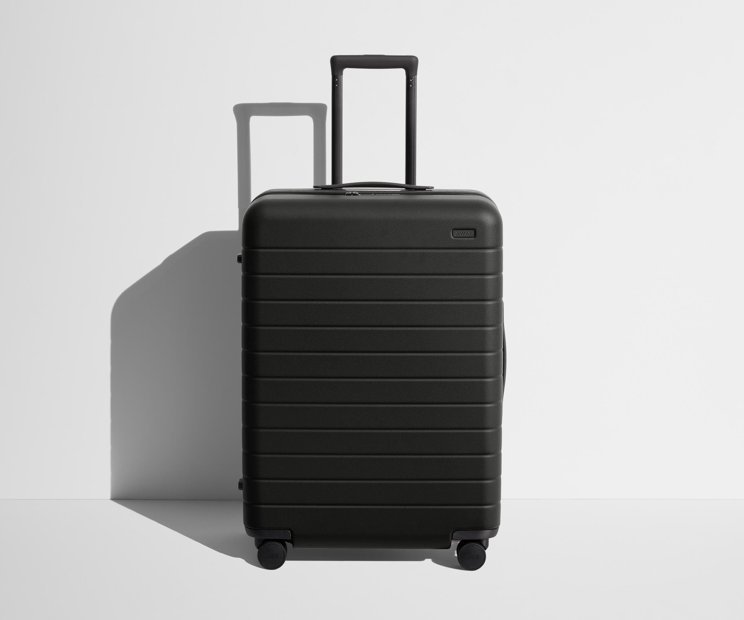 away-the-medium-valise-soute-rigide-jet-black-compression image 1
