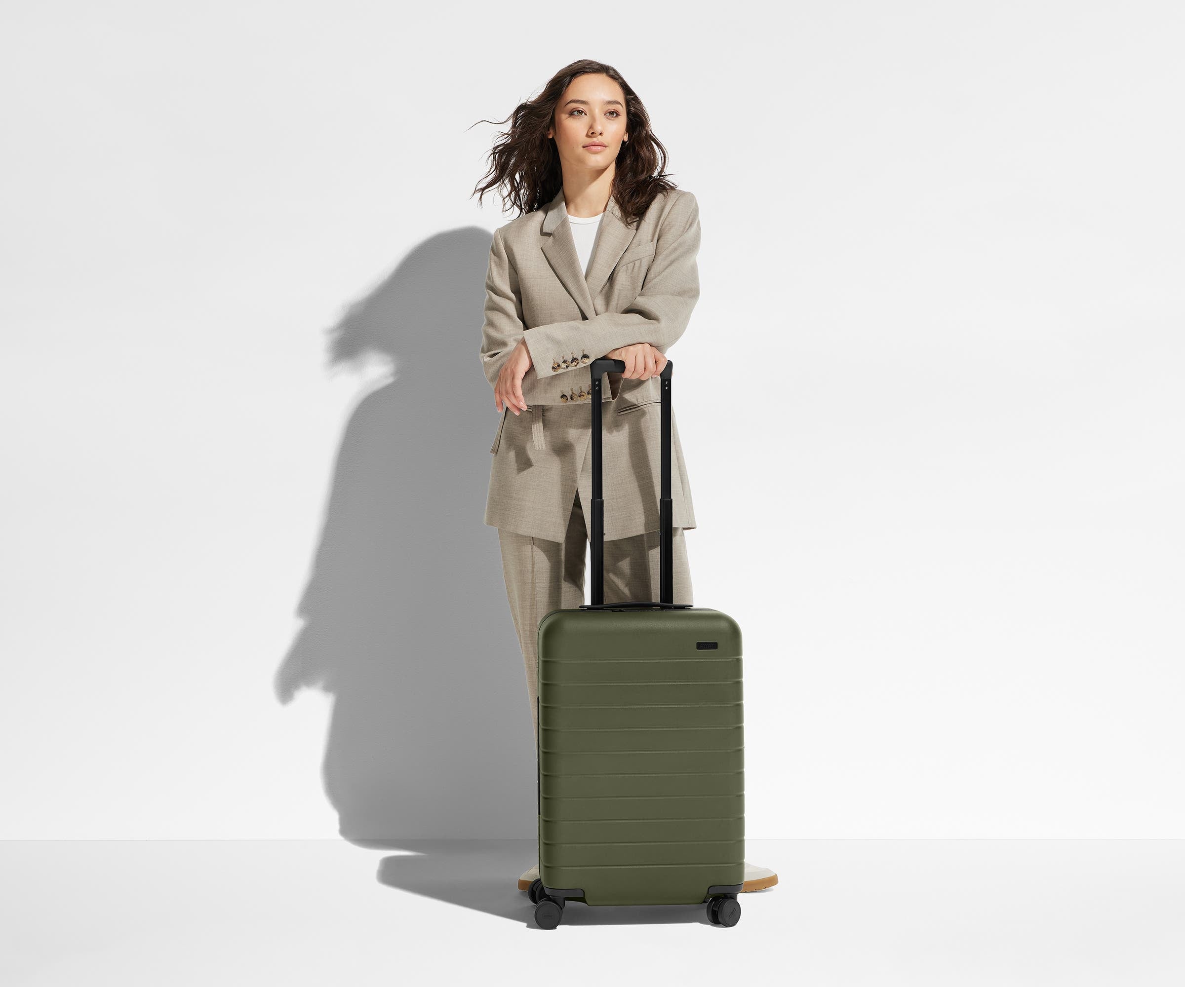 away-luggage-sets-no-missed-connections-bundle-ensemble-valises-cabine image 5
