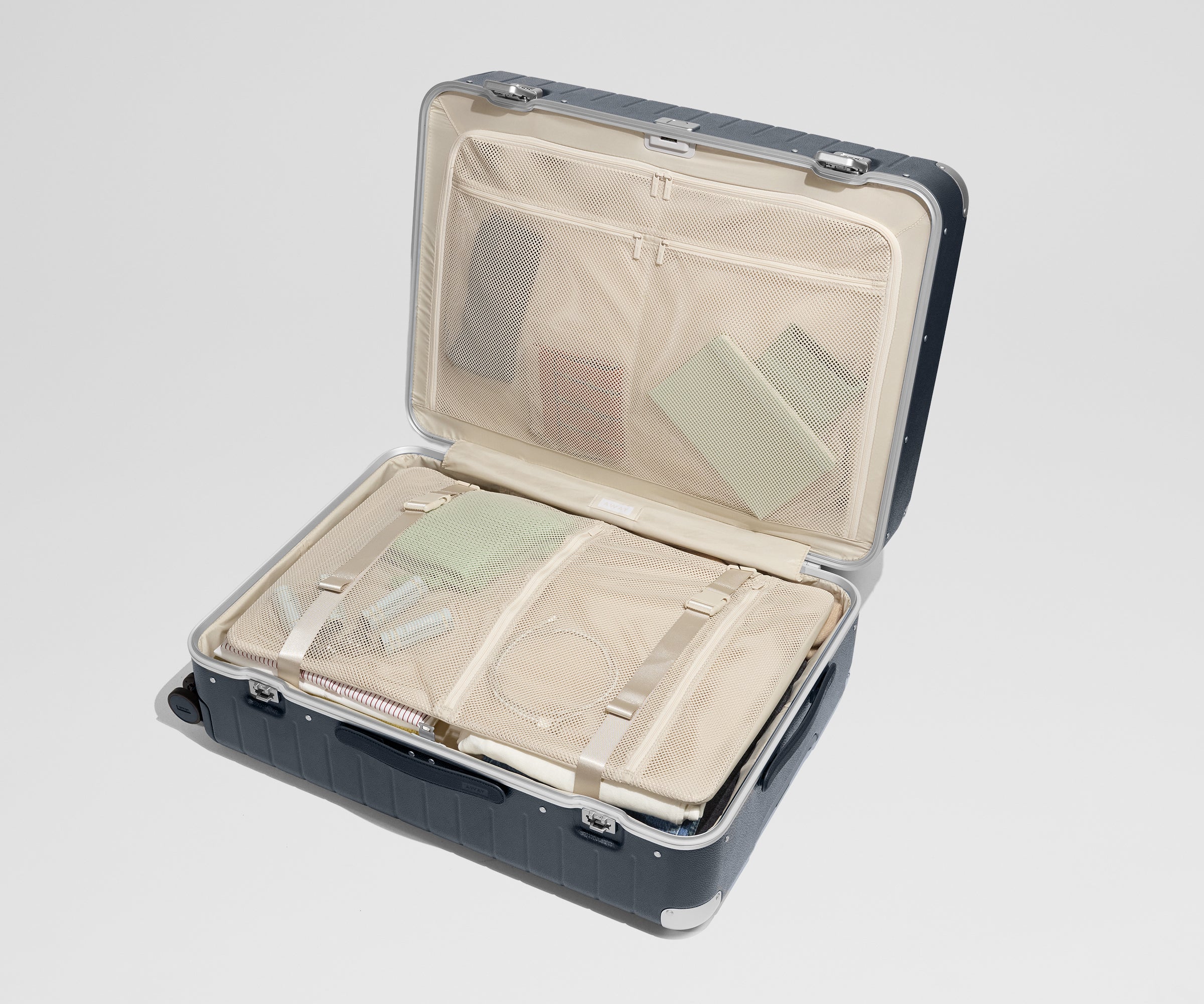 away-aluminum-edge-large-valise-soute-navy-blue-alu image 5