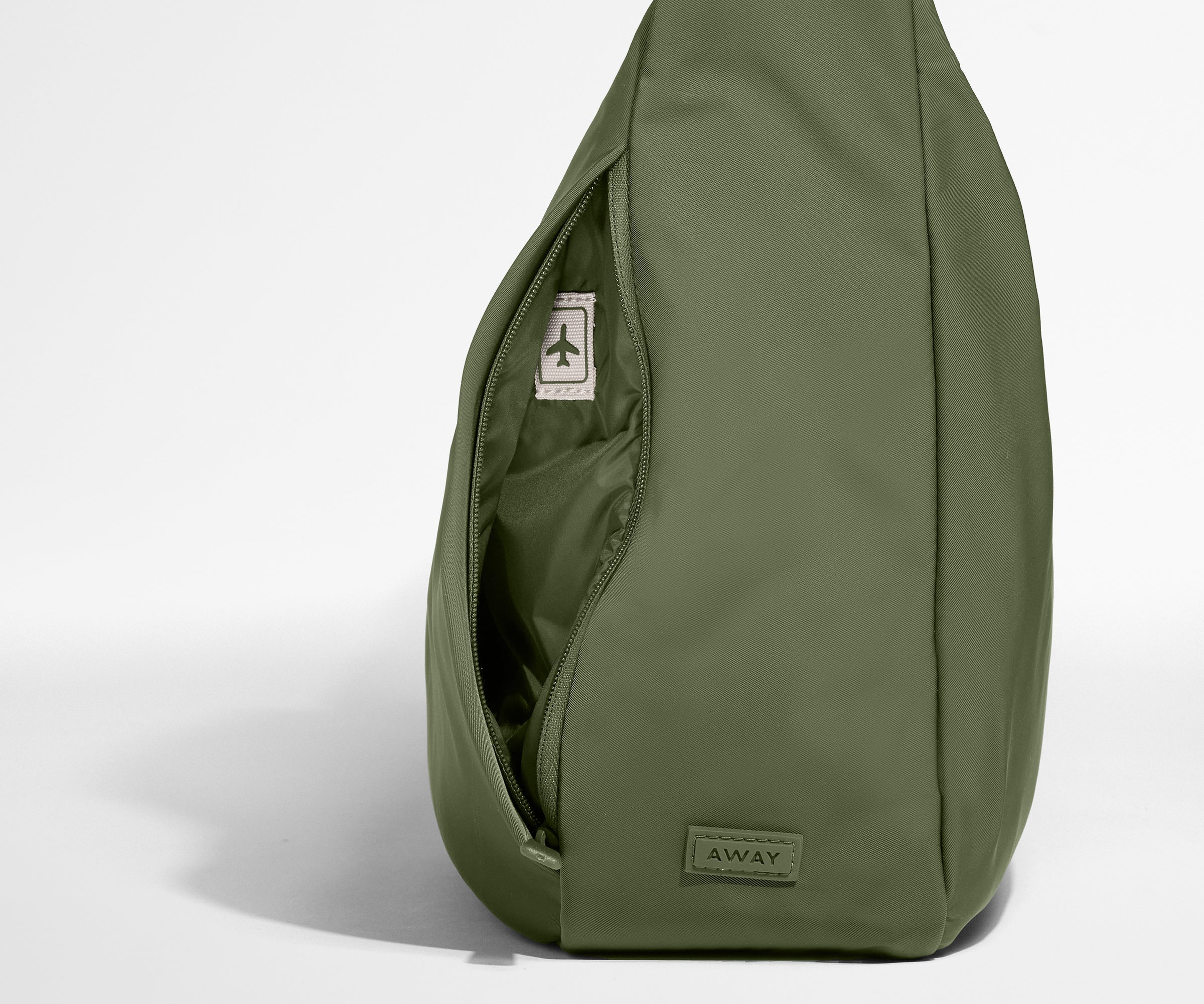 away-featherlight-crossbody-sac-bandouli-re-vert-olive image 3