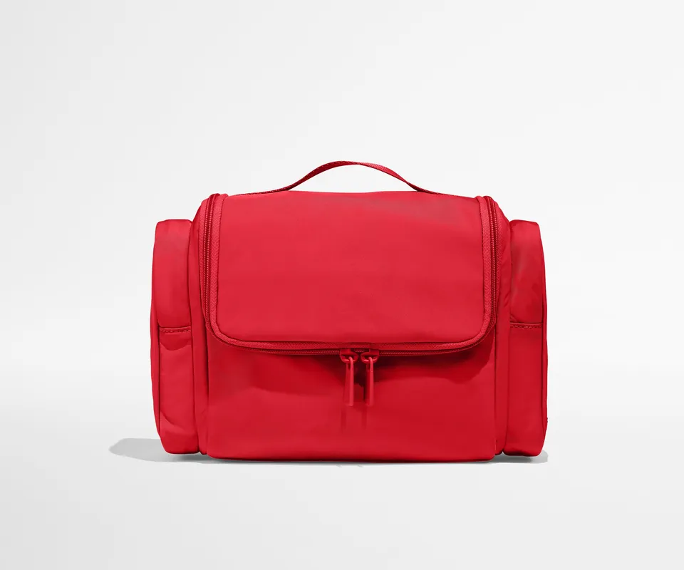 away-featherlight-vanity-trousse-suspendue-cherry-red-l-g-re image 1