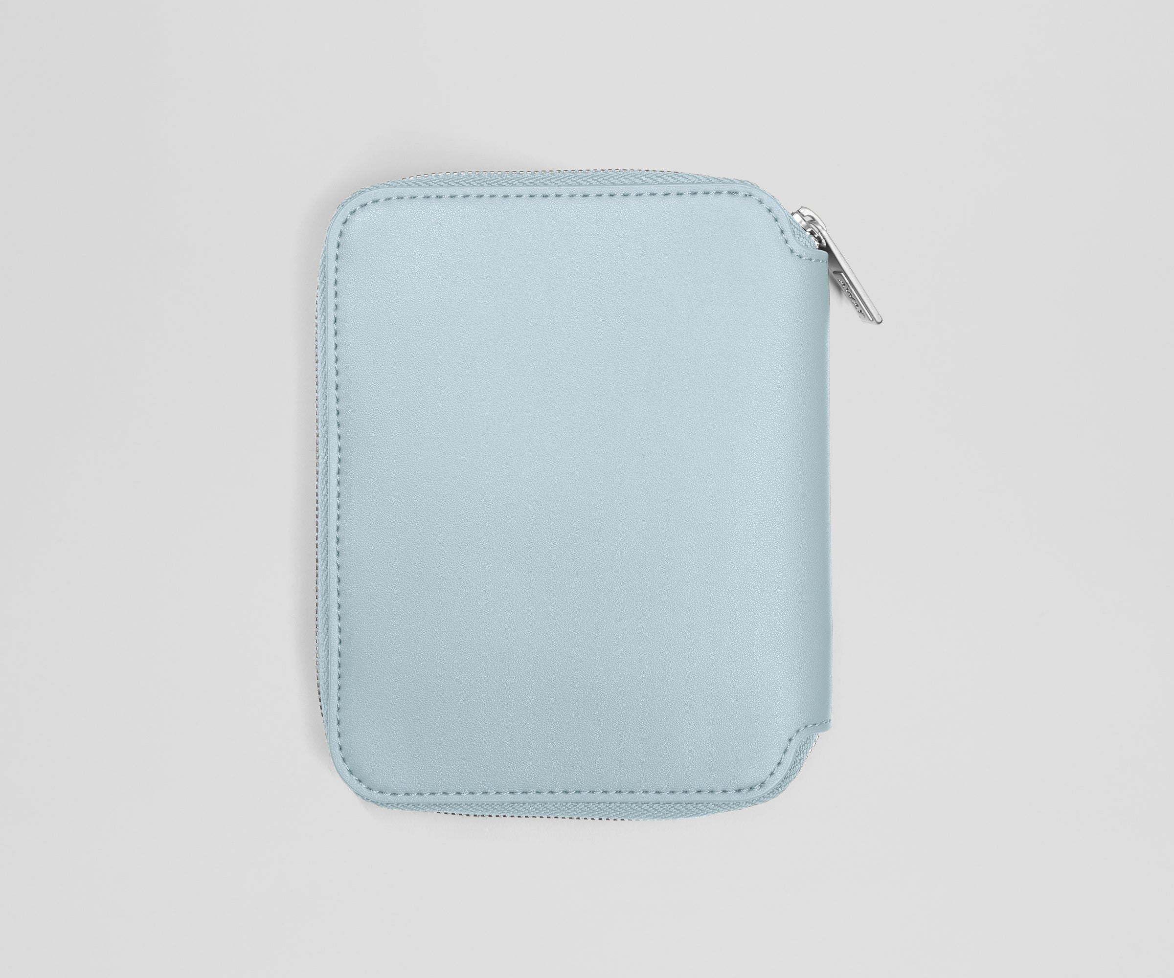 away-slim-jewelry-organizer-pochette-bijoux-arctic-blue image 4