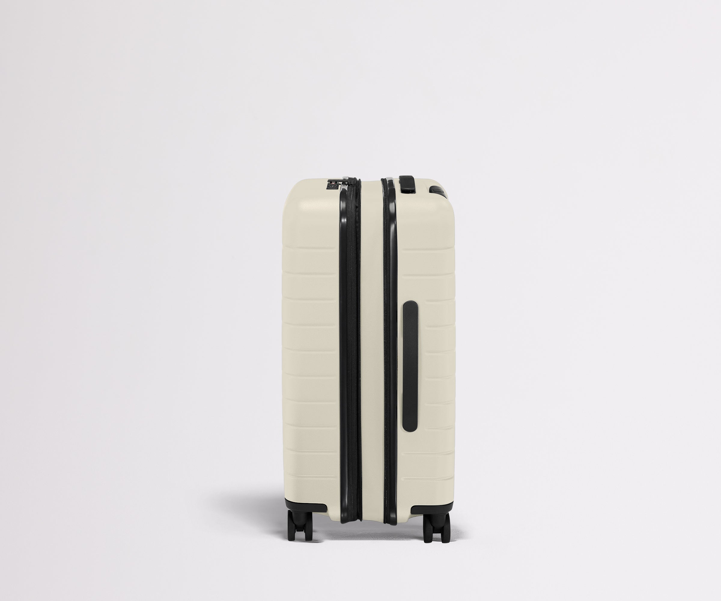 away-bigger-carry-on-flex-valise-cabine-blanc-extensible image 3