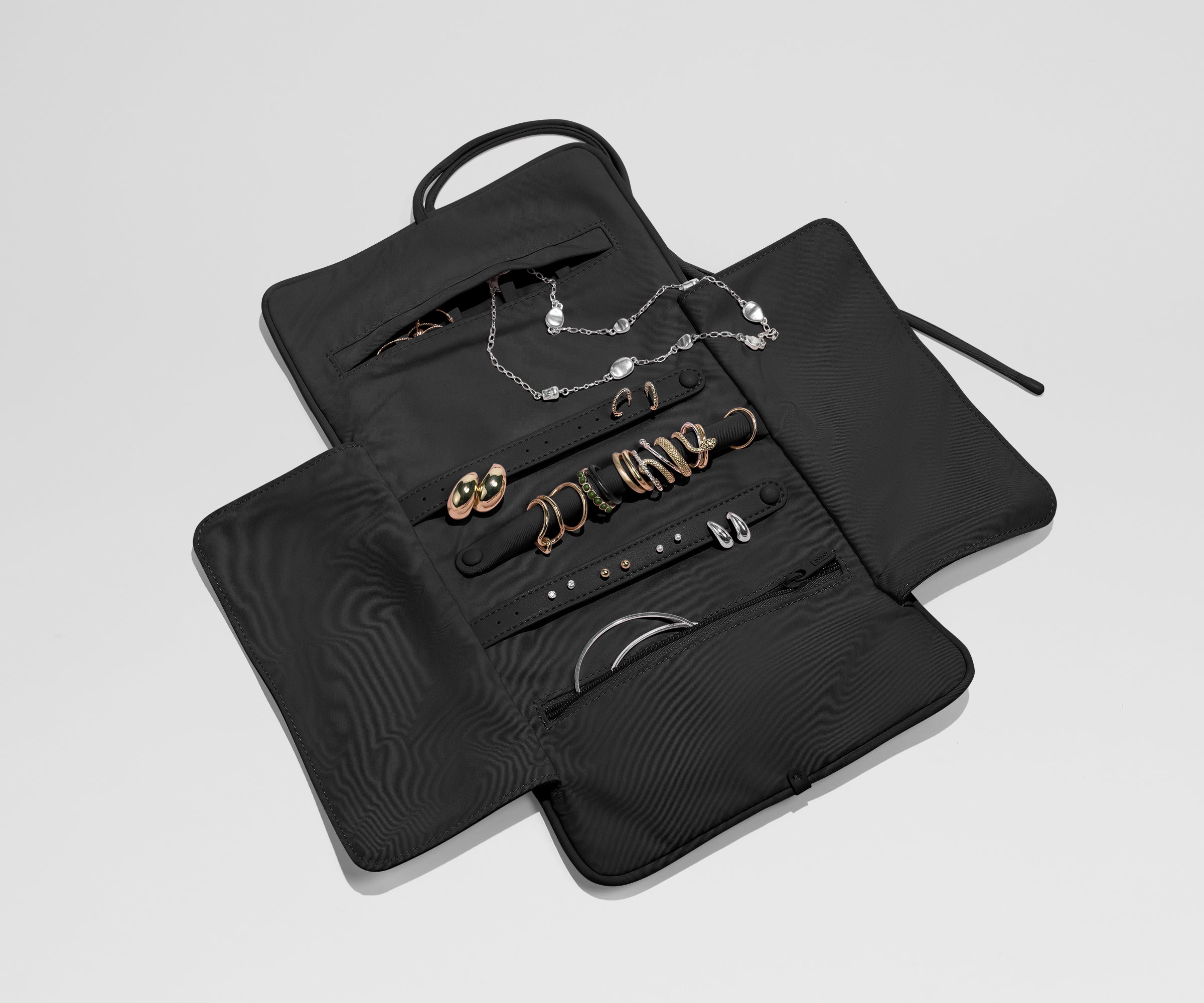 away-jewelry-roll-rouleau-bijoux-jet-black image 2