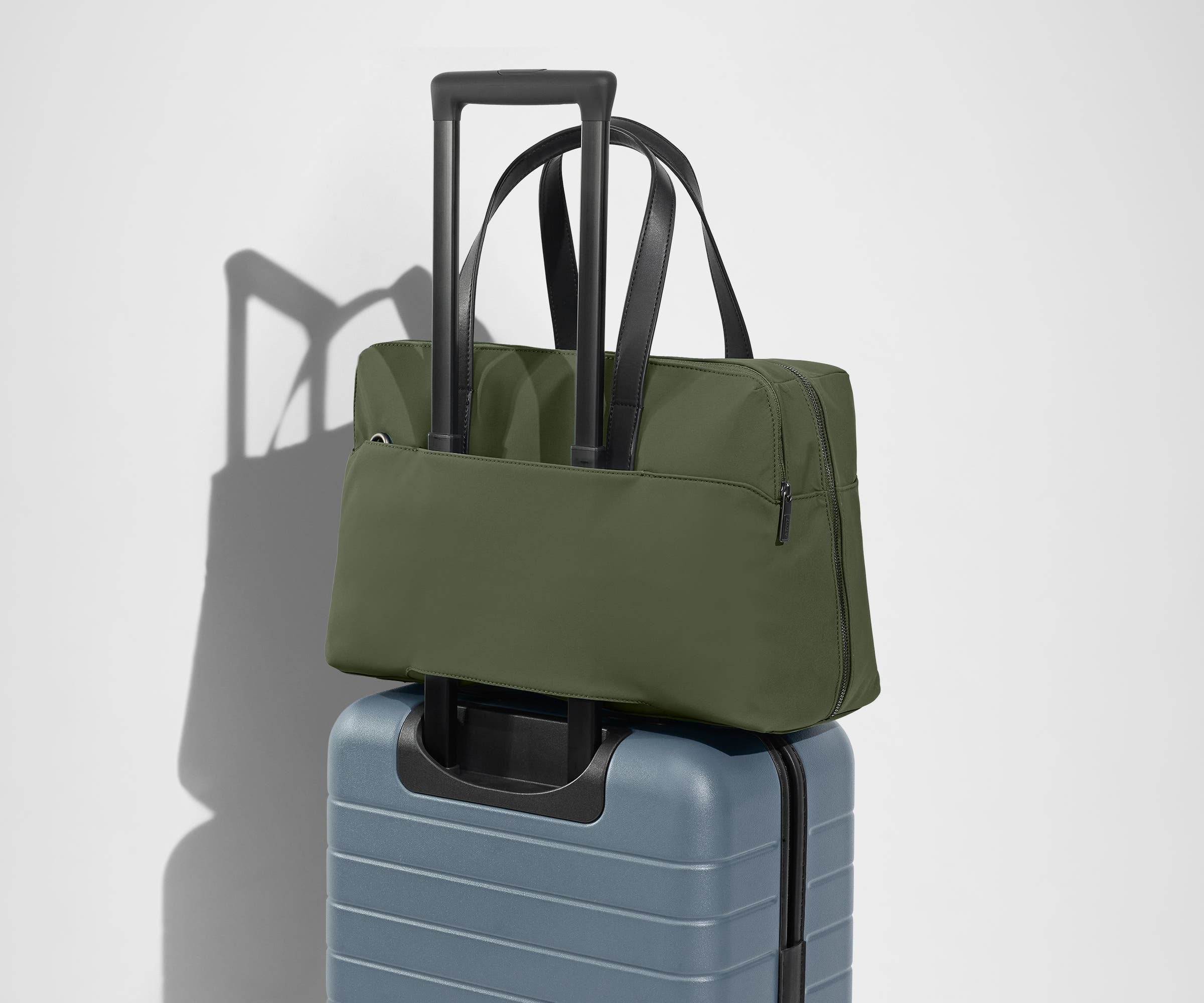 away-everywhere-bag-sac-bandouli-re-vert-olive-16-pouces image 8