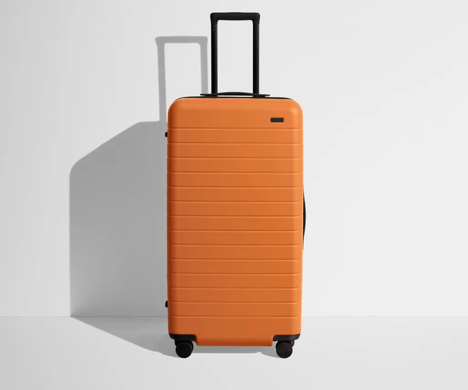 away-trunk-valise-soute-sorbet-orange-rigide image 1