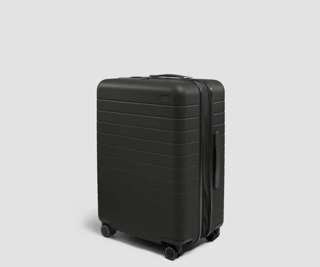 away-medium-flex-3-valise-soute-extensible-noir-jet-black image 1